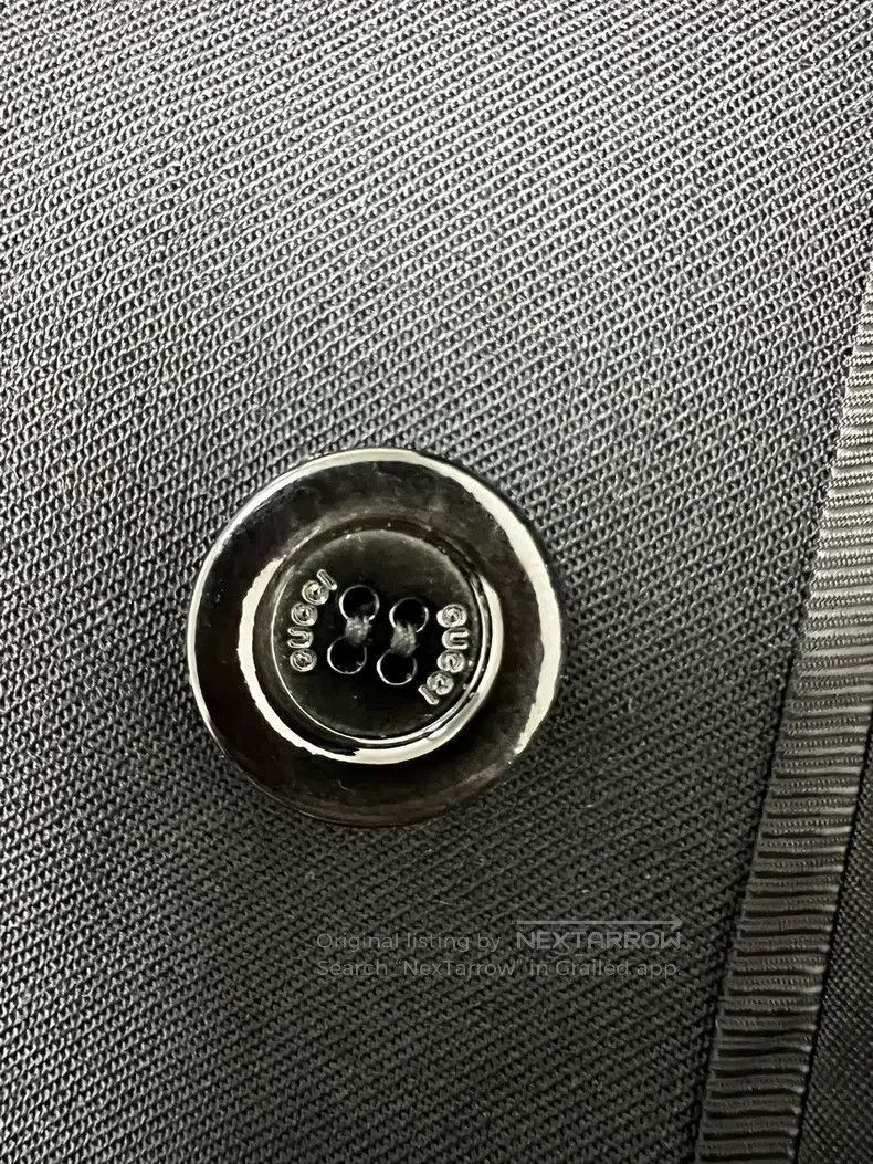 Gucci Gucci Super cool pure black coat Size S / US 4 / IT 40 - 4 Thumbnail