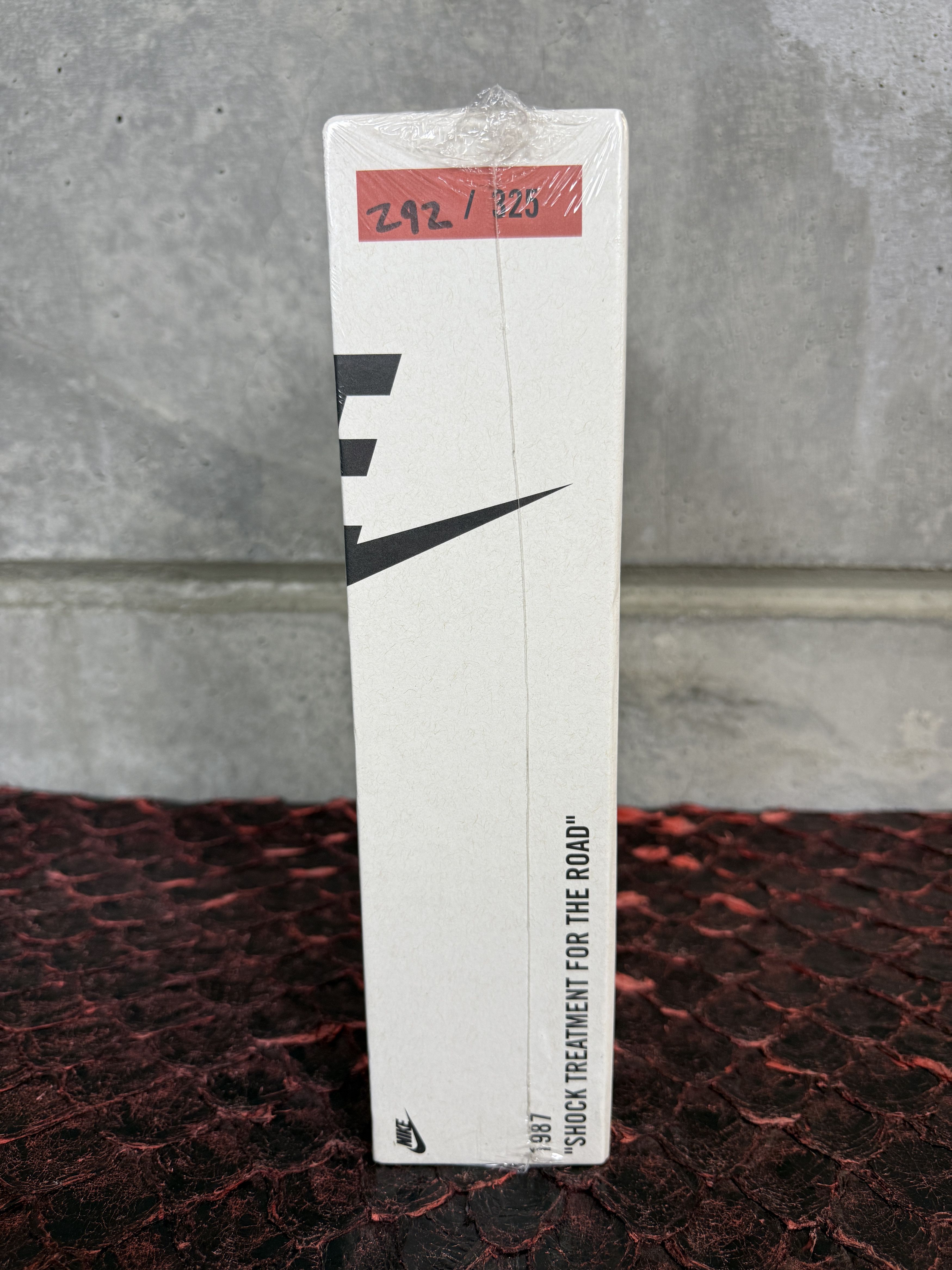 Nike 292/325 Limited Nike Vintage Ad 1987 Shock Treatment Puzzle Size ONE SIZE - 4 Thumbnail