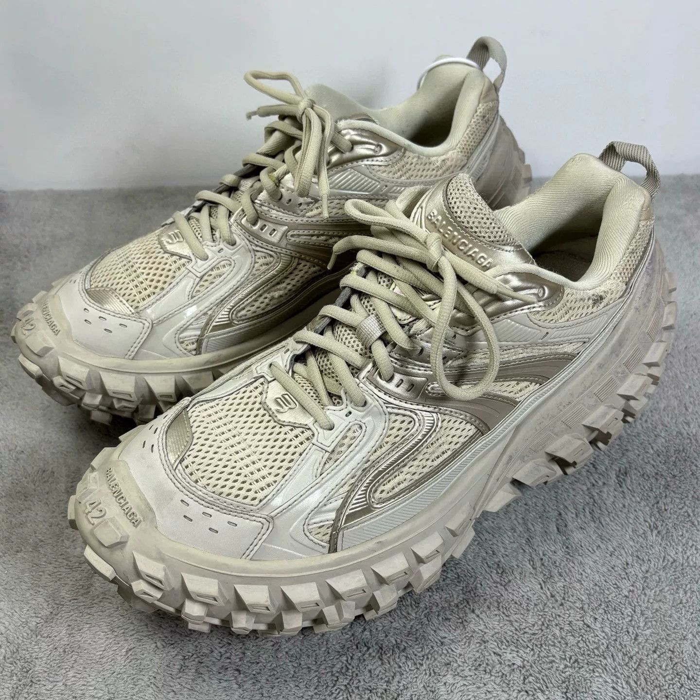 Balenciaga Balenciaga Blue Lowtop Sneakers 42 Men Size US 9 / EU 42 - 1 Thumbnail