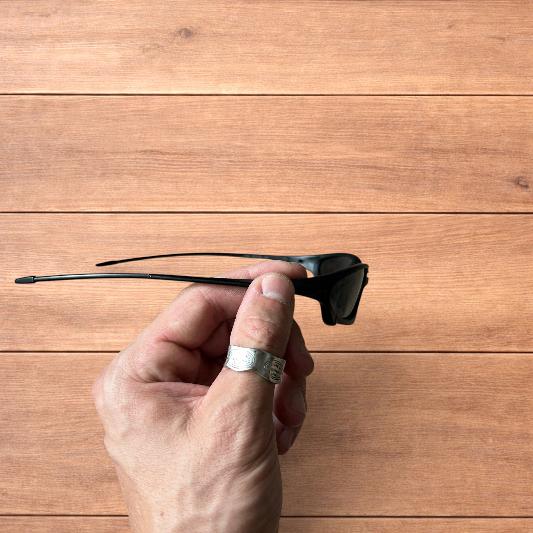 Japanese Brand Insane polarised sunglasses in black with black lens. Size ONE SIZE - 4 Thumbnail