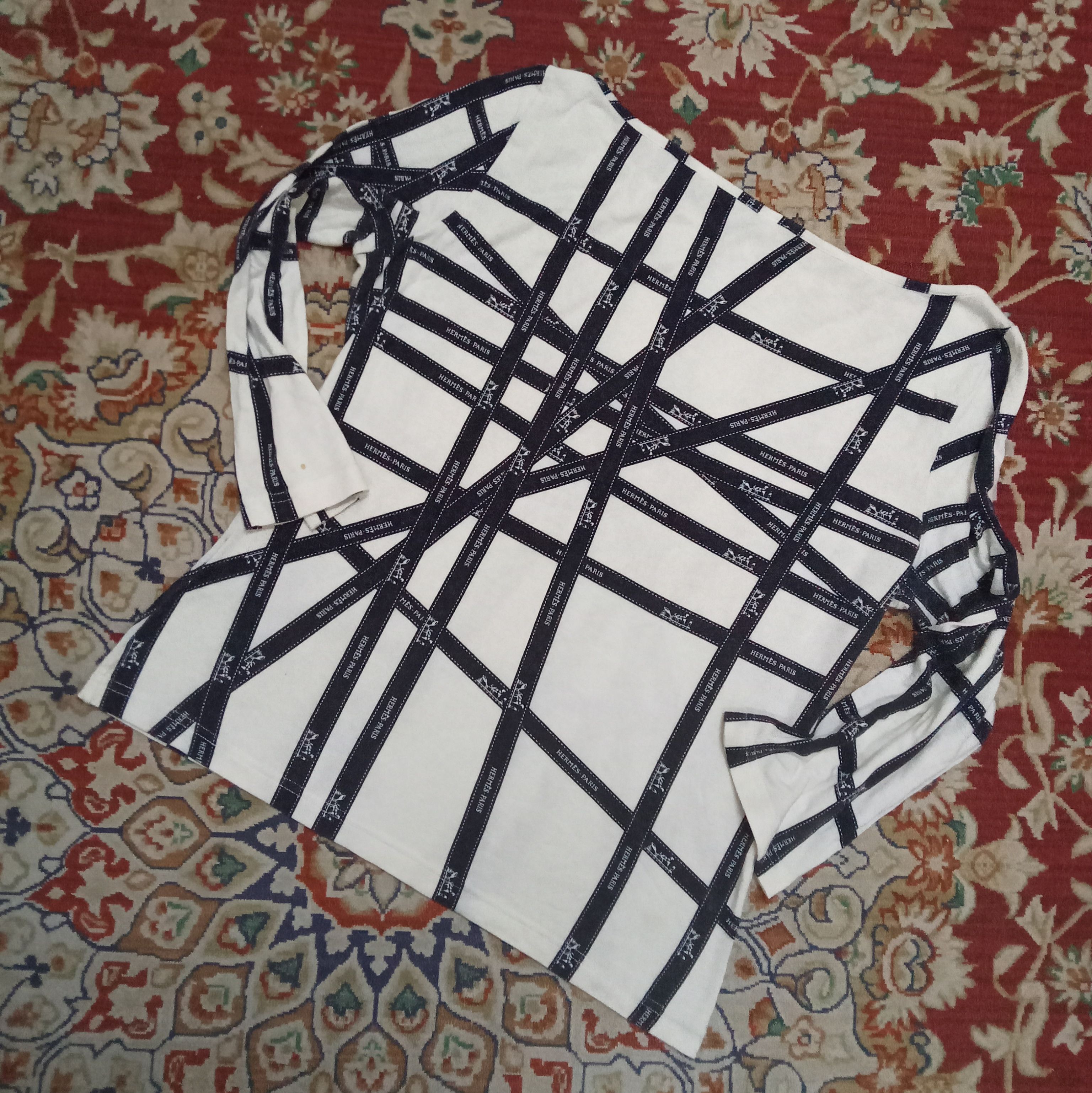 Hermes × Vintage Vintage Hermes Paris Ribbons Design Shirt Size L / US 10 / IT 46 - 2 Thumbnail