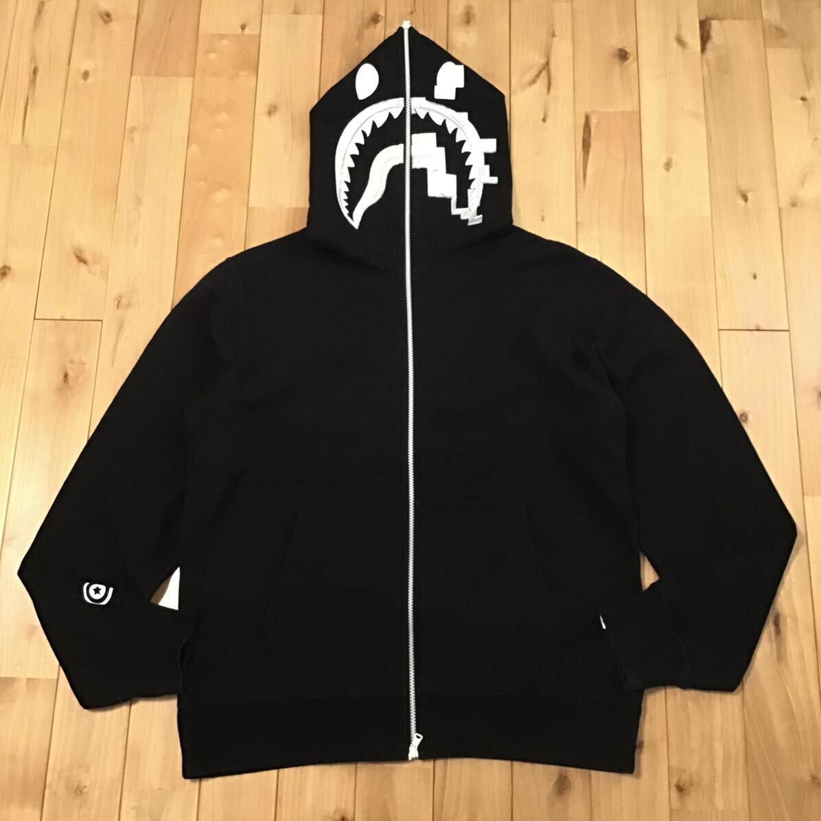 Bape 💫Glow in the dark💫 BAPE DIGITAL SHARK FULL ZIP HOODIE APE Size US XL / EU 56 / 4 - 2 Thumbnail
