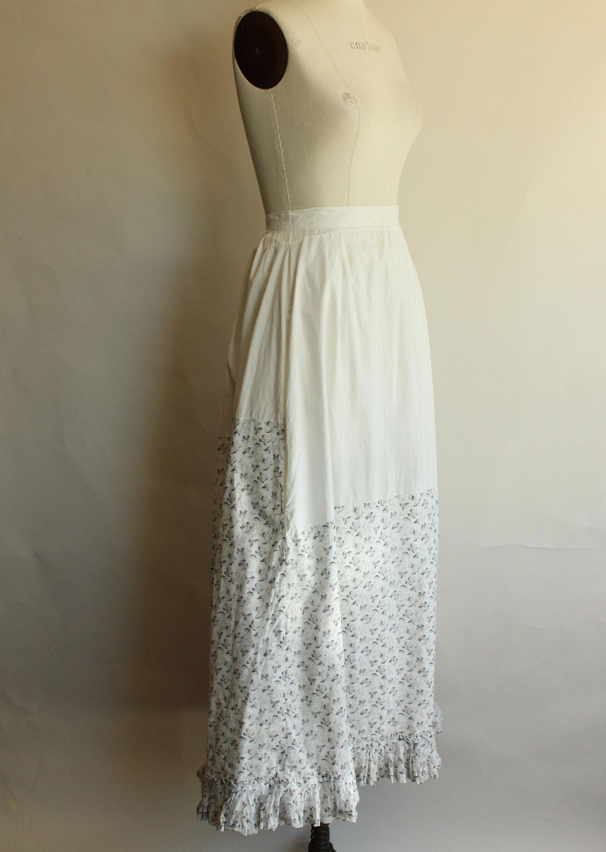 Vintage Vintage Antique 1890s Skirt, Victorian Gray and White Floral Size 26" / US 2 / IT 38 - 6 Thumbnail