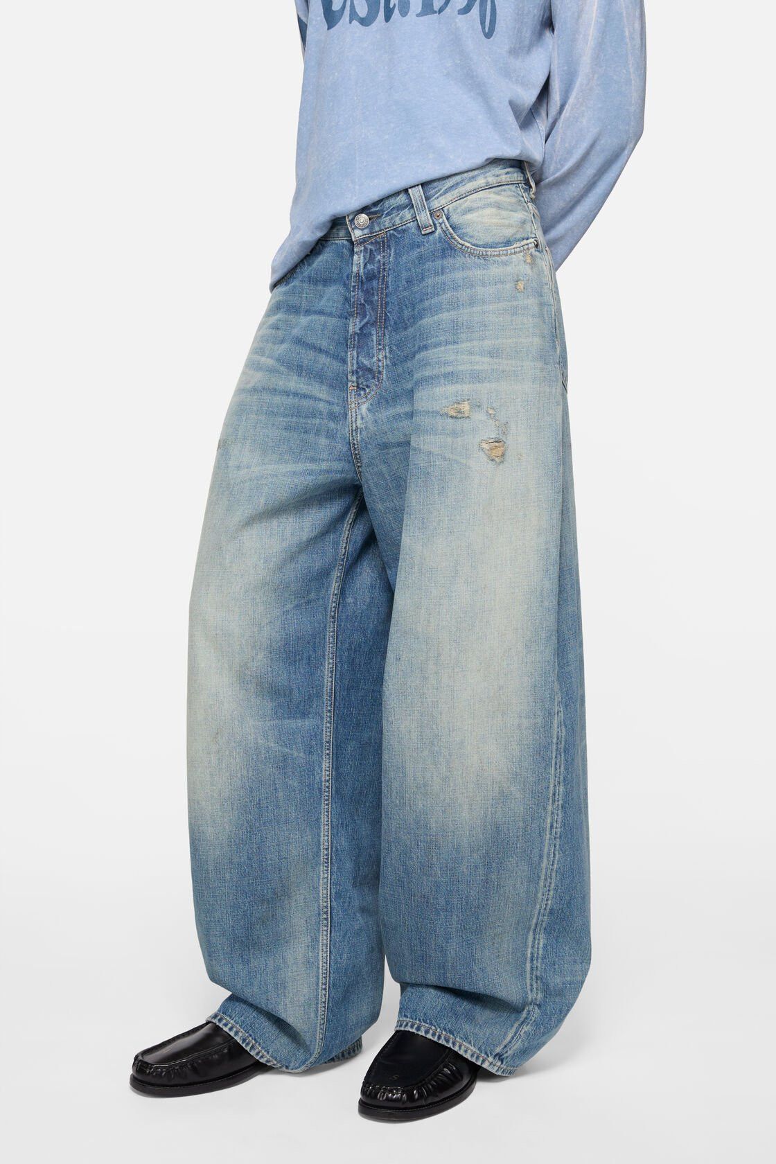 Acne Studios Acne Studios 2023 U Daybreak Jeans in Mid Blue Size 27" / US 4 / IT 40 - 1 Thumbnail