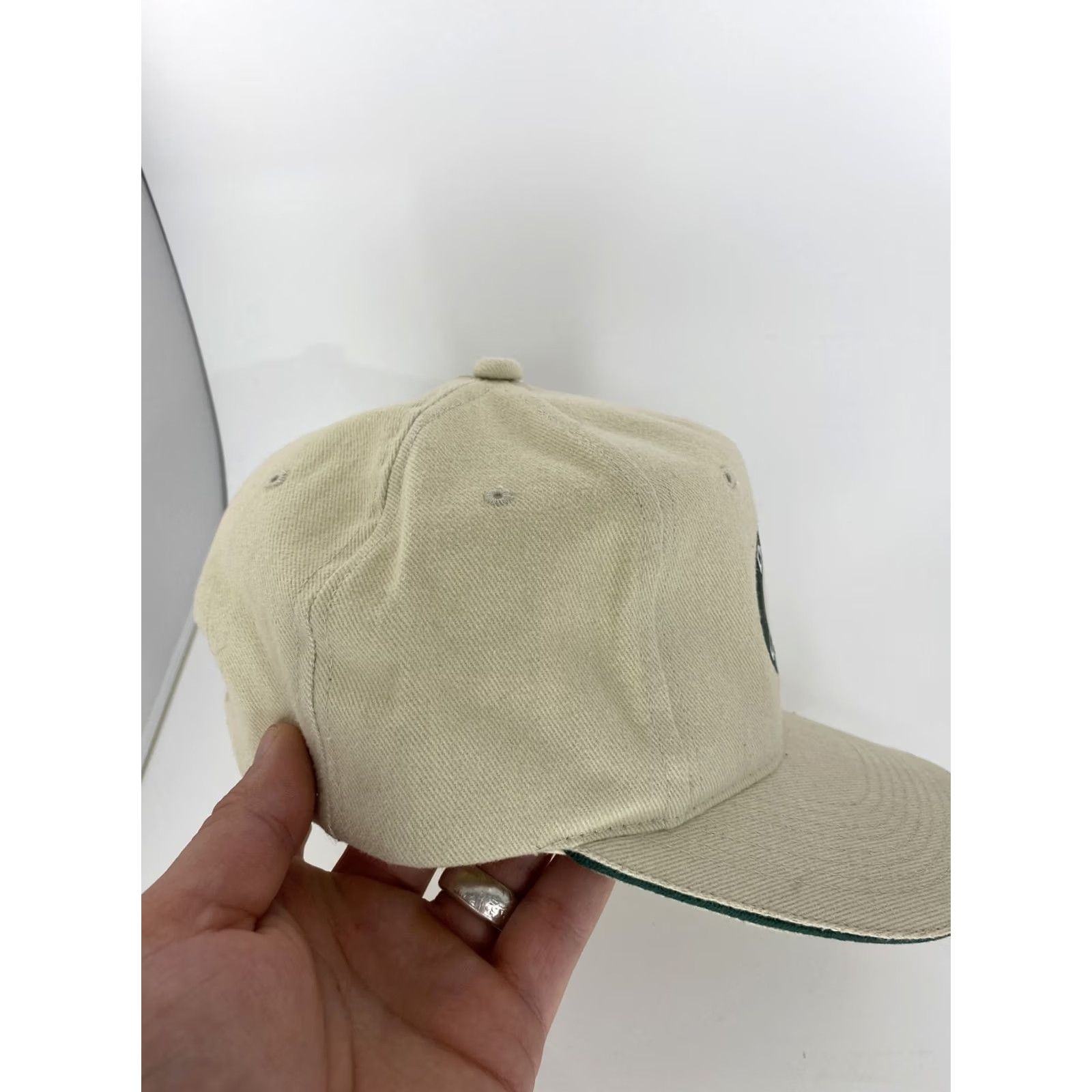 Vintage VINTAGE Ducks Unlimited Khaki SnapBack Hat Adjustable Men Khaki Green Trim 90s Outdoor Canvas Cotton Hat Size ONE SIZE - 4 Thumbnail