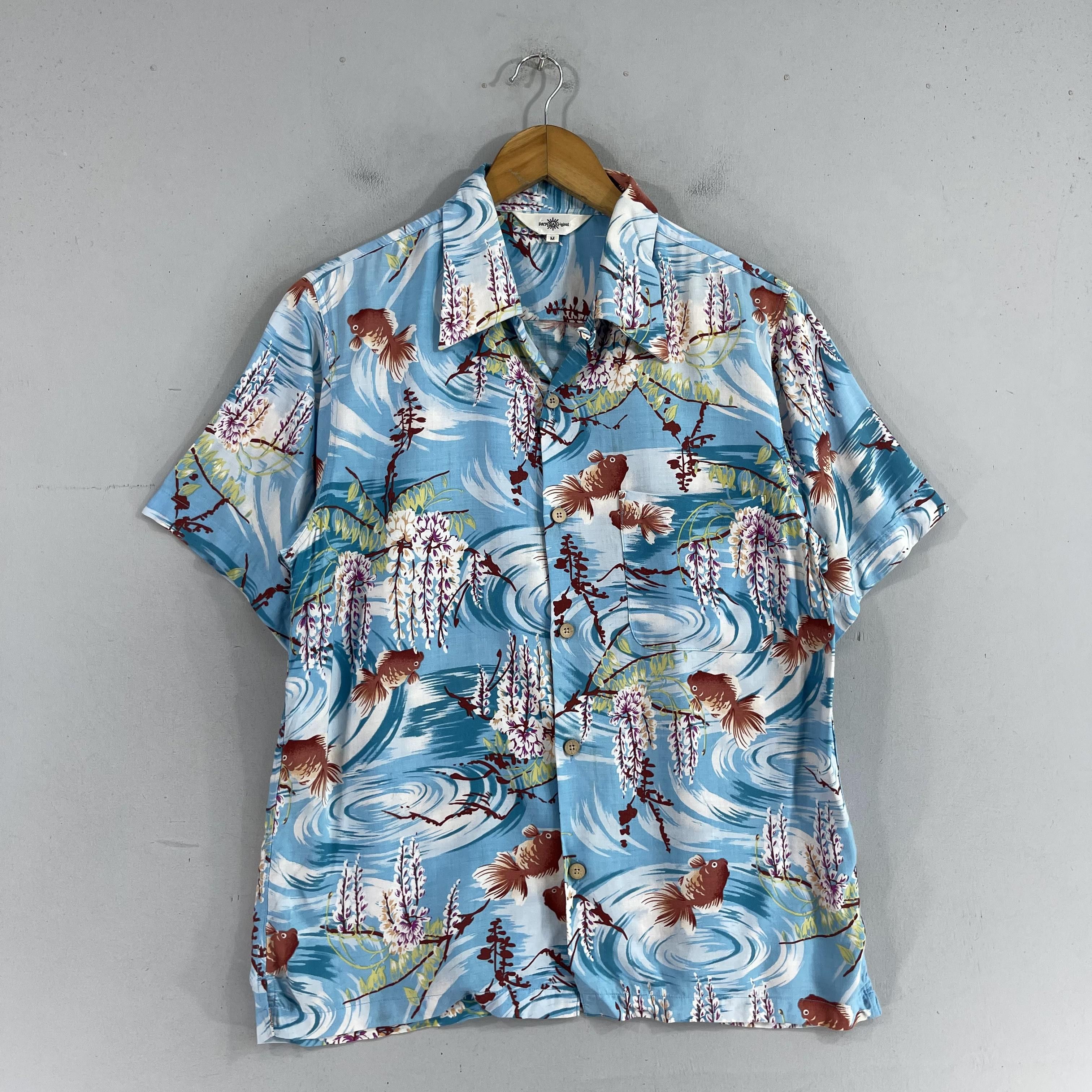Japanese Brand × Vintage Vintage PATINA Japanese Hawaiian Gold Fish Rayon Shirt Size US M / EU 48-50 / 2 - 4 Thumbnail