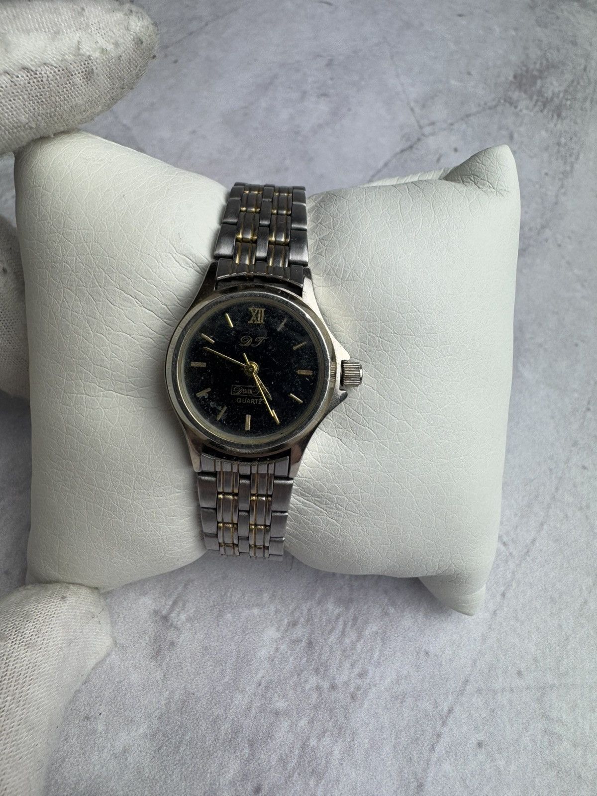Japanese Brand × Vintage Vintage Japanese Style Watch Women’s Size ONE SIZE - 1 Thumbnail