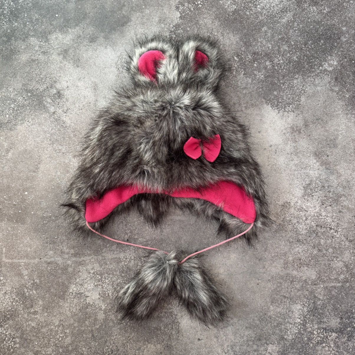 20471120 Vintage 2000's Faux Fur Y2K Ushanka Hat Size ONE SIZE - 1 Thumbnail