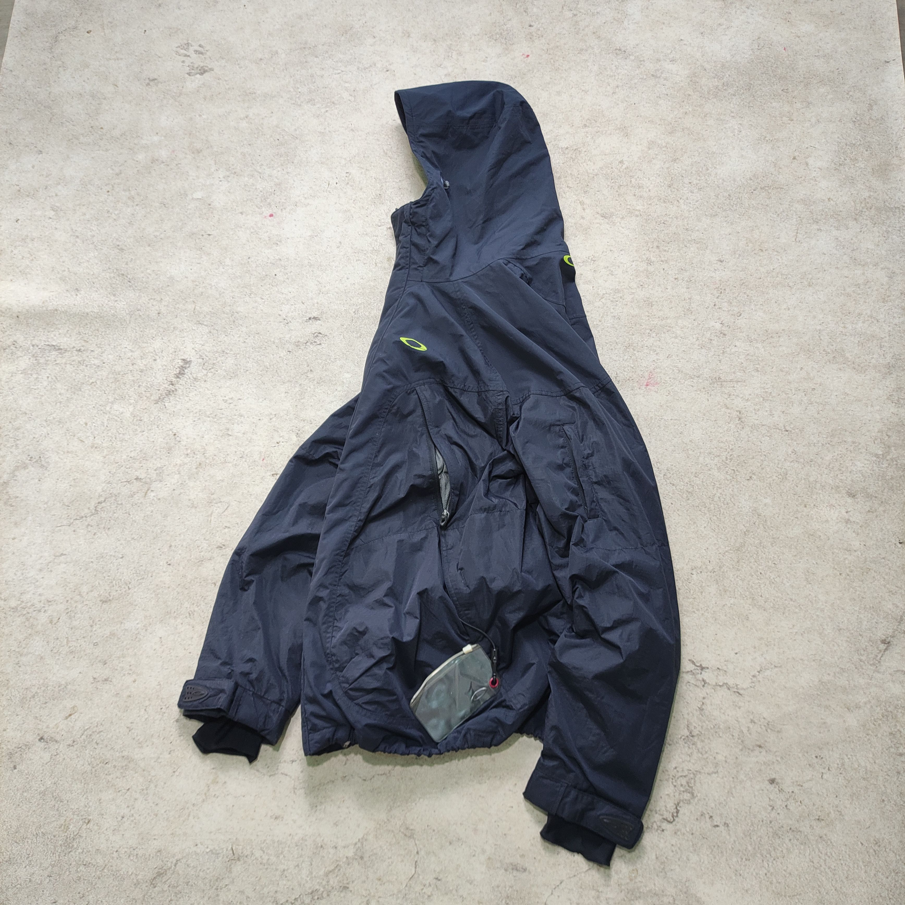 Oakley Oakley Road Fuel Jacket Technical 2000s Size US L / EU 52-54 / 3 - 6 Thumbnail