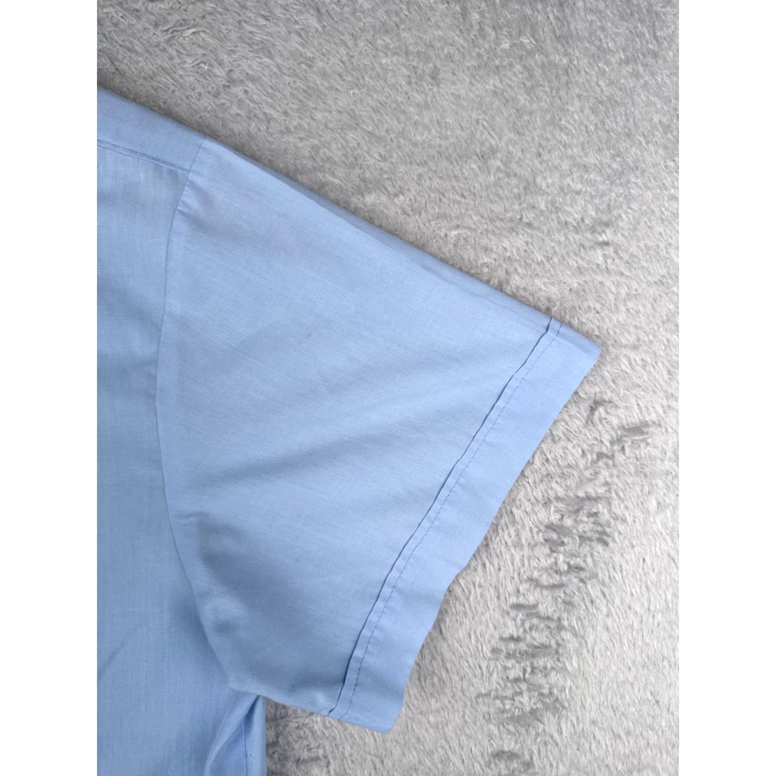 Vintage Guayabera Shirt Men XL Blue Button-Up Short Sleeve Polyester Blend Embroidered Aloha Beach Hawaiian Vacation Resort Shirt Mens Size US XL / EU 56 / 4 - 2 Thumbnail