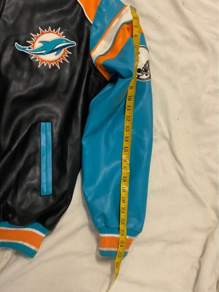 NFL Miami Dolphins Leather Jacket Men Black Bomber Varsity NFL Size US L / EU 52-54 / 3 - 9 Thumbnail