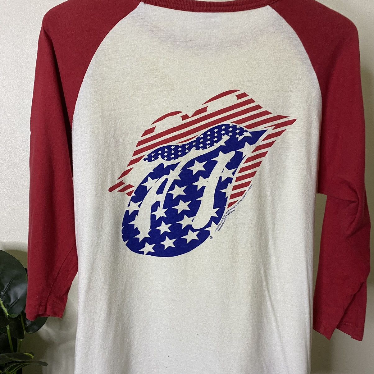 The Rolling Stones × Vintage Vintage 2006 Rolling Stones Licks Album Compilation Tour Tee Size US S / EU 44-46 / 1 - 2 Thumbnail