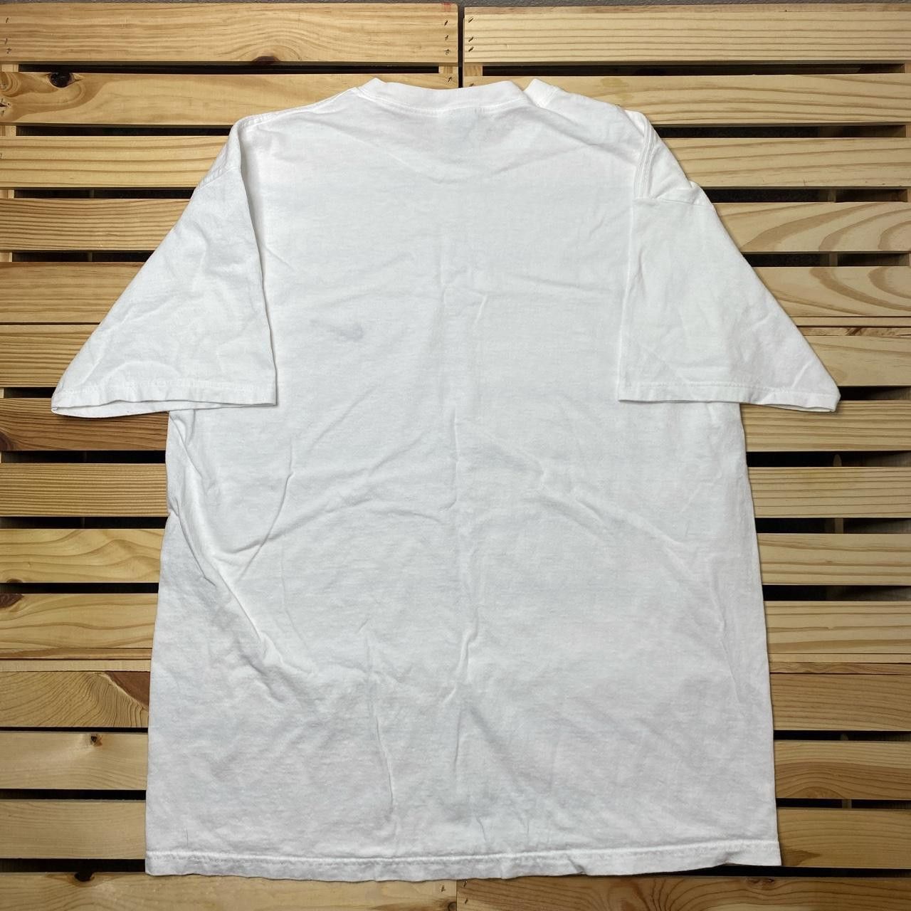 Nike Vintage Nike White Embroidered Tee Size Large Size US L / EU 52-54 / 3 - 2 Thumbnail
