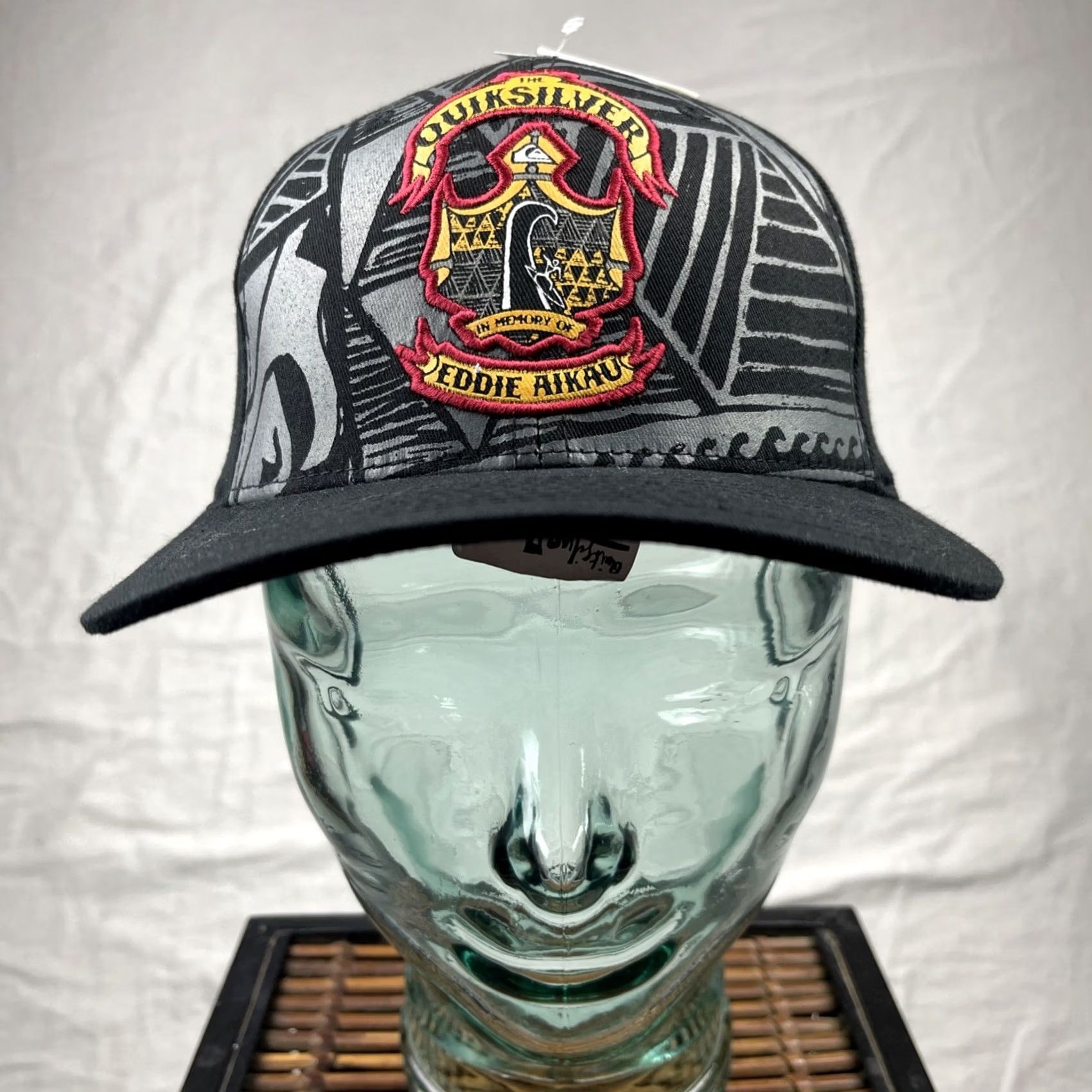 Quiksilver Quiksilver Eddie Aikau Hat Cap Mens Flex Fit Black Waimea Bay Hawaii Memorial Cap Size ONE SIZE - 2 Thumbnail
