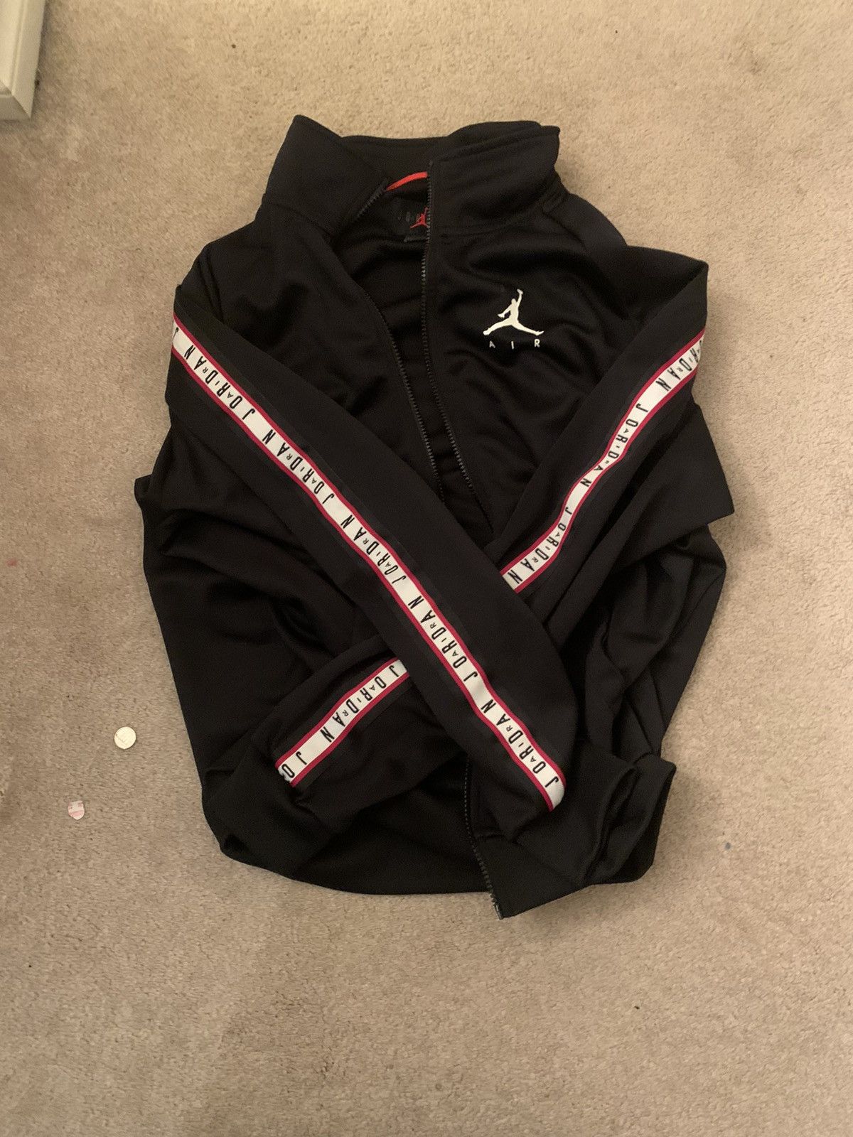 womens zip up jordans