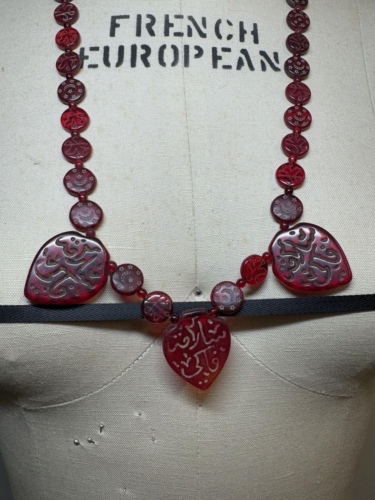 Vintage Vintage red glass Hajj beads Arabic Muslim double sided RARE Size ONE SIZE - 1 Thumbnail