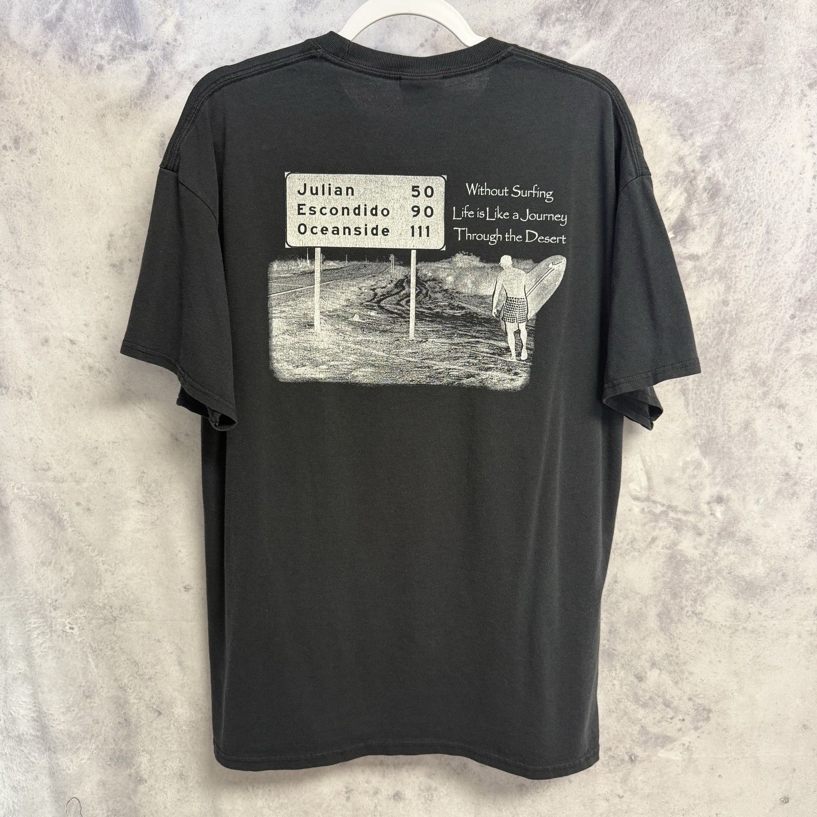 Vintage Vintage Y2K Surfing T Shirt Mens XL Black Short Sleeve Size US XL / EU 56 / 4 - 2 Thumbnail