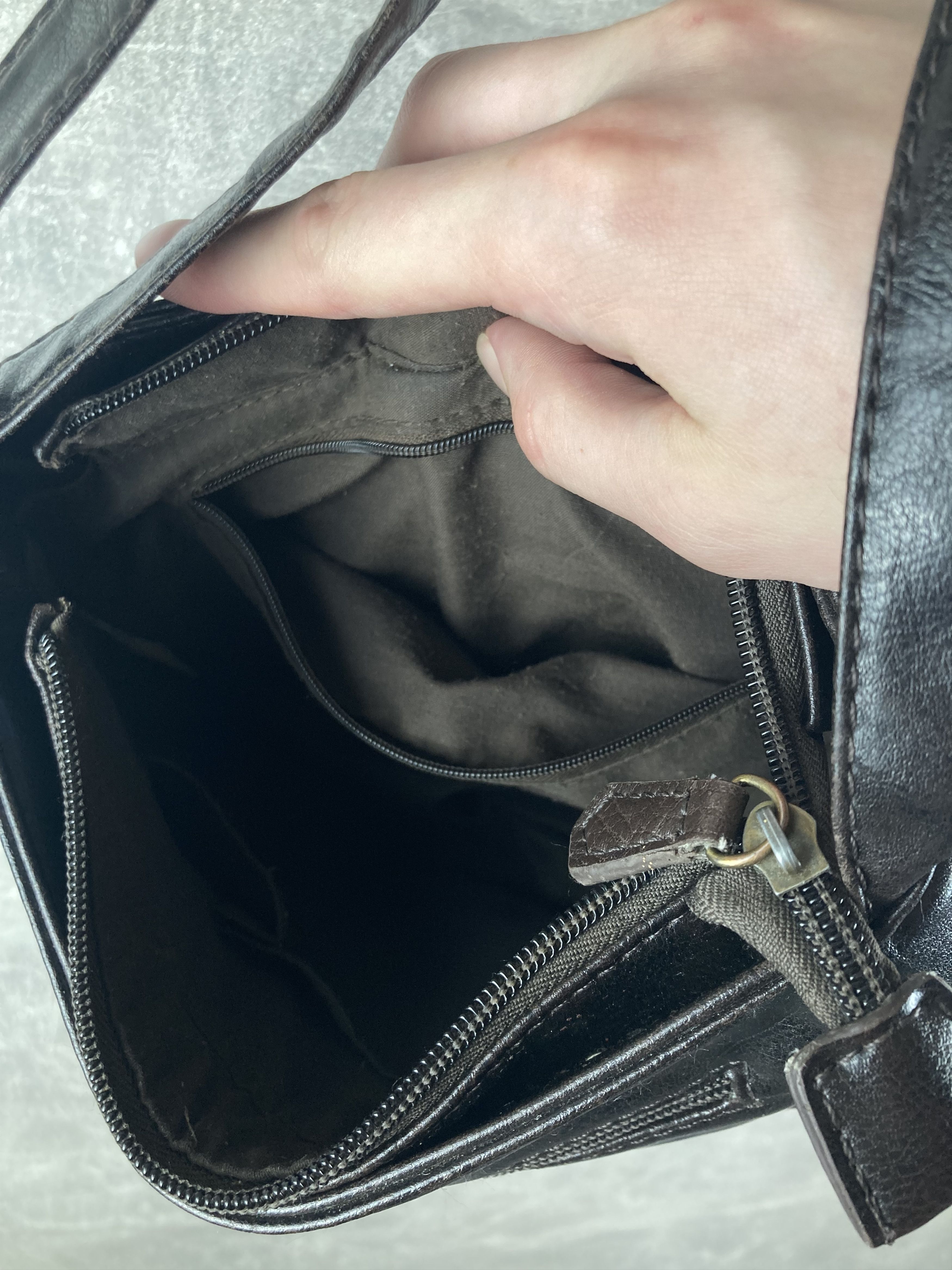 Genuine Leather Vintage leather avant garde crossbody messenger bag satchel Size ONE SIZE - 7 Thumbnail