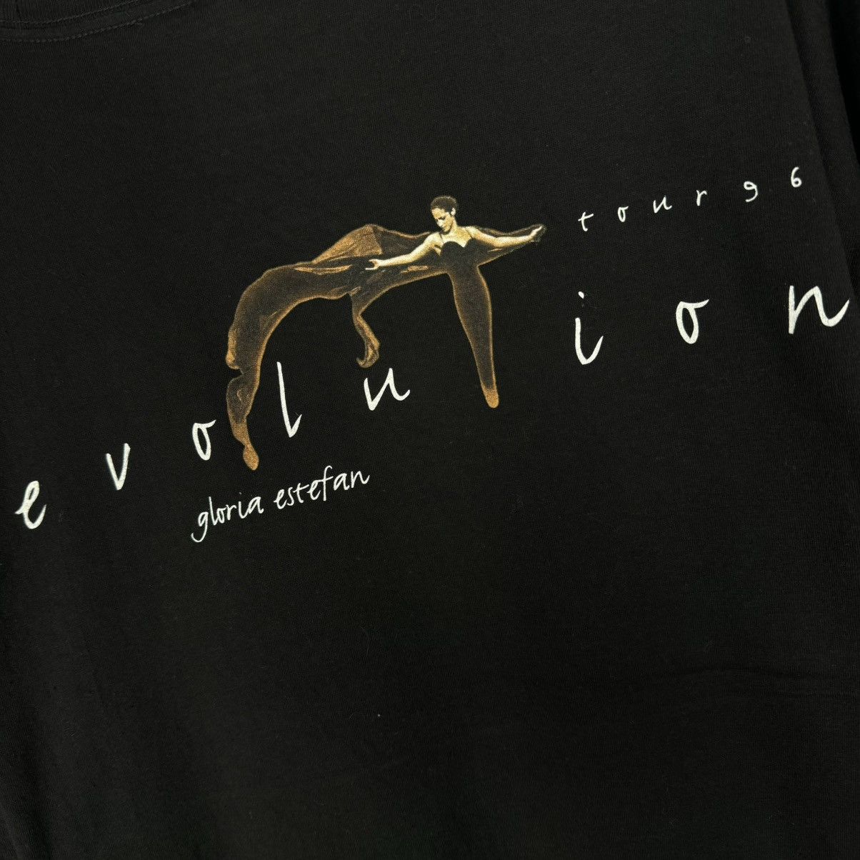 Band Tees Vintage 1996 Gloria Estefan Evolution Tour T Shirt Size US L / EU 52-54 / 3 - 6 Thumbnail