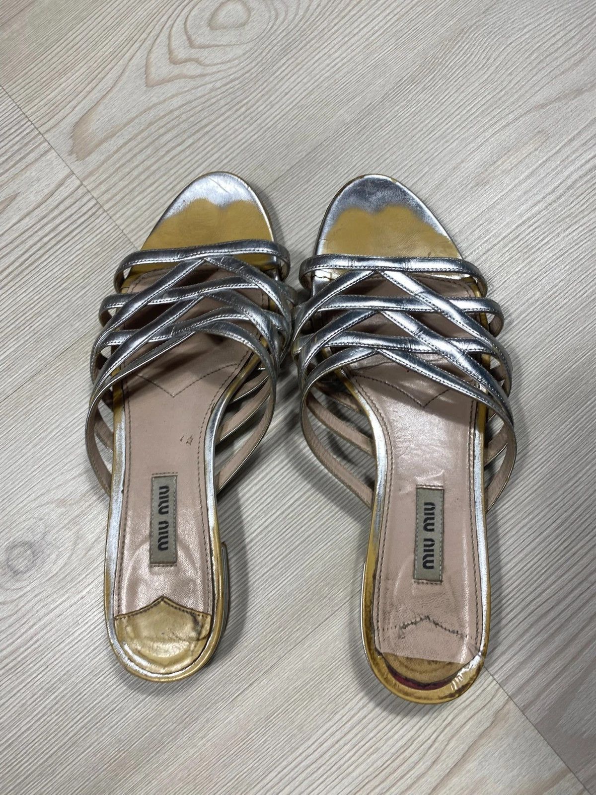 Miu Miu Miu Miu Silver Leather Slippers Flats - US 7.5 EU 38 Size US 7.5 / IT 37.5 - 2 Thumbnail