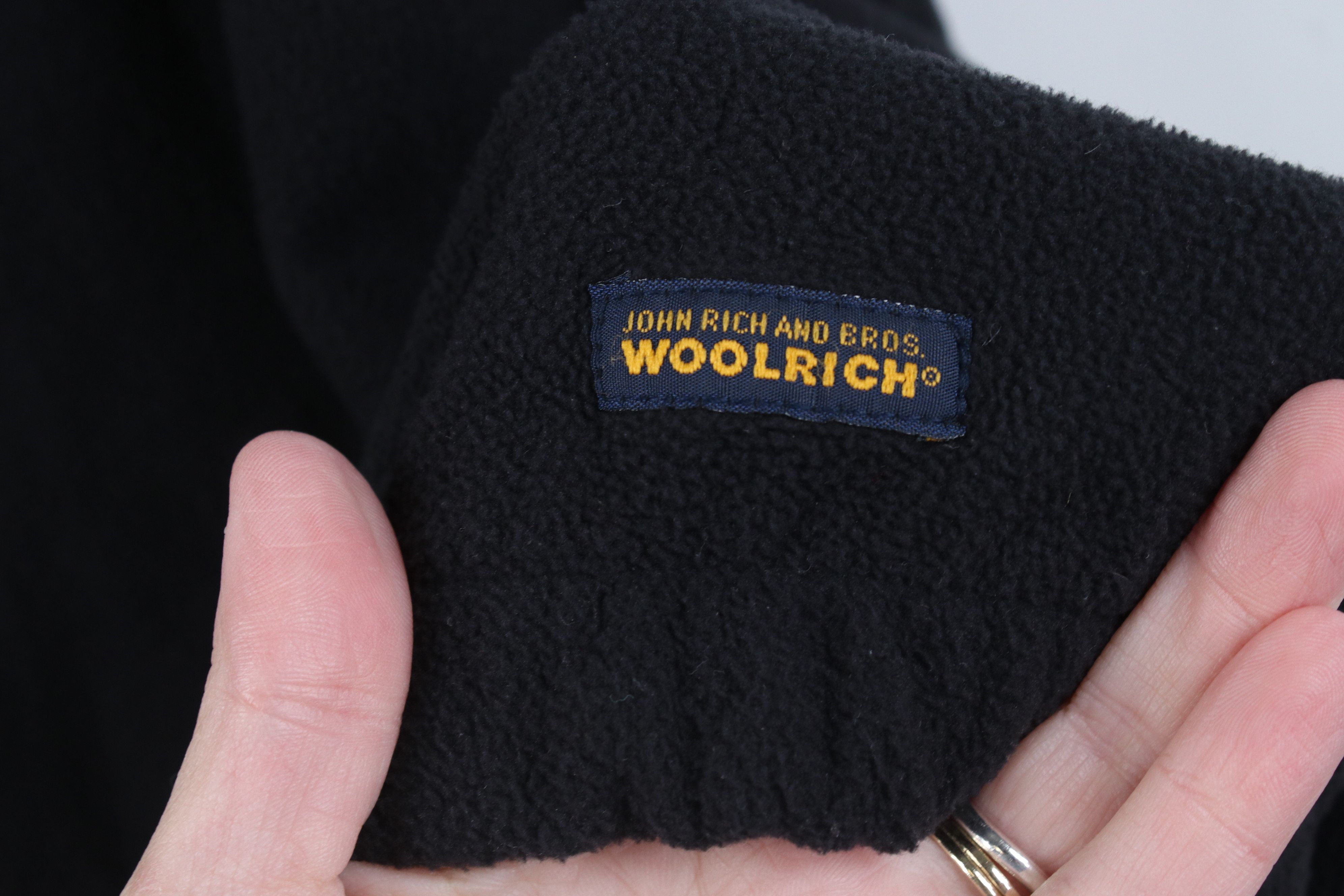 Woolrich Woolen Mills Vintage 90s Woolrich Blank Fleece V-Neck Sweater Vest Black Size US L / EU 52-54 / 3 - 4 Thumbnail