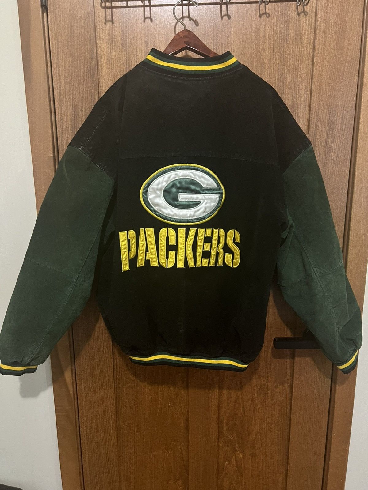 NFL Vintage Green Bay Packers Leather Bomber Jacket Size US XL / EU 56 / 4 - 1 Thumbnail