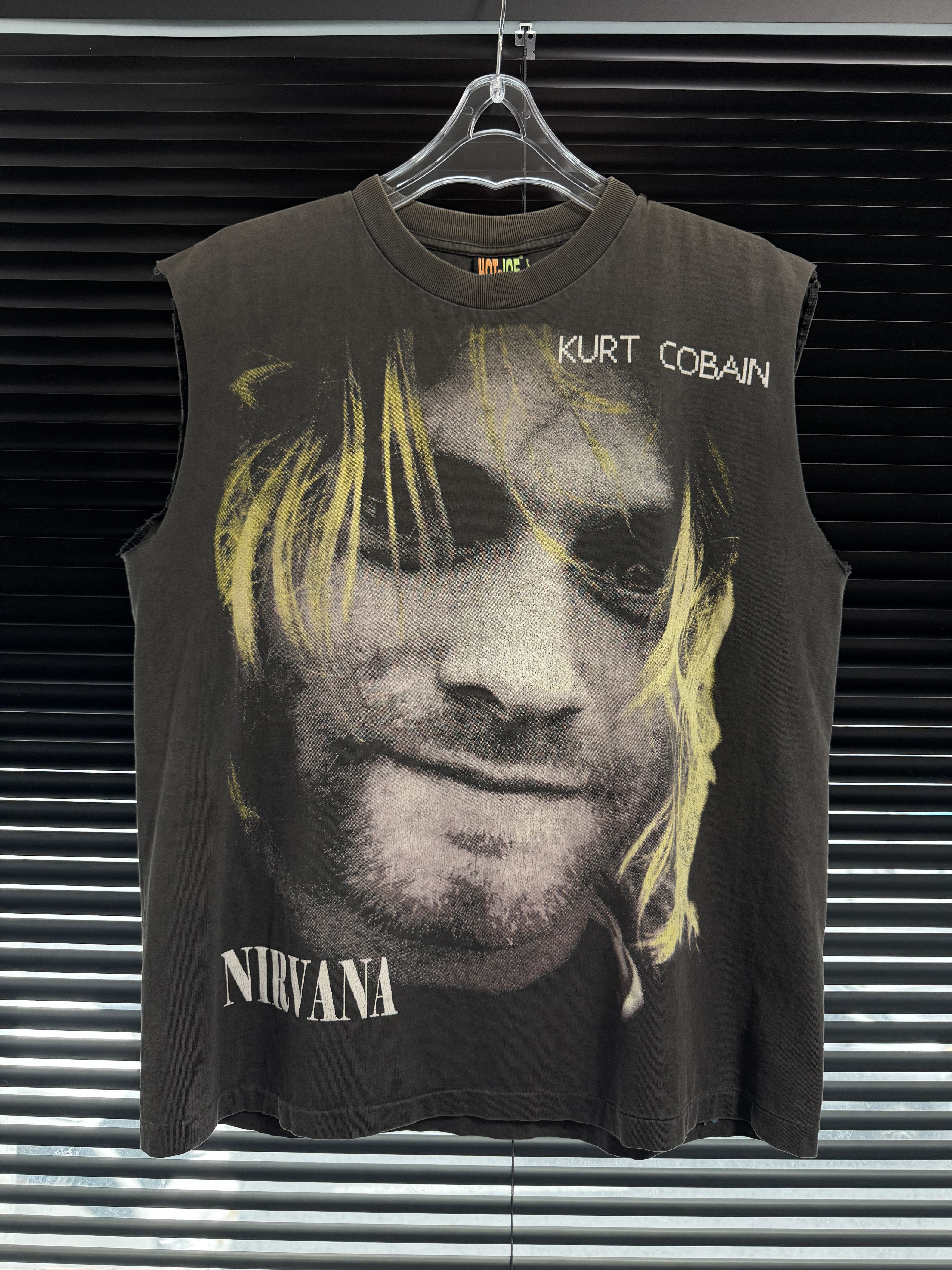 Band Tees Vintage 90s Nirvana Kurt Cobain Memorial Cut Off Tshirt Size US L / EU 52-54 / 3 - 1 Thumbnail