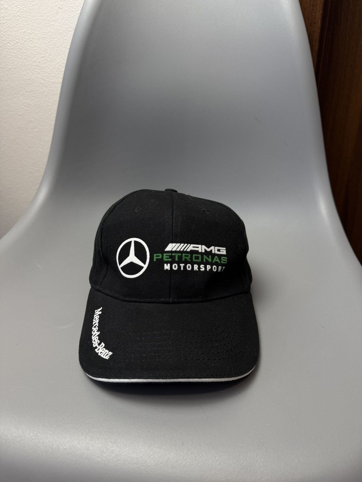 Formula 1 Vintage Mercedes Benz Rare Cap AMG Petronas Formula 1 OS Size ONE SIZE - 2 Thumbnail