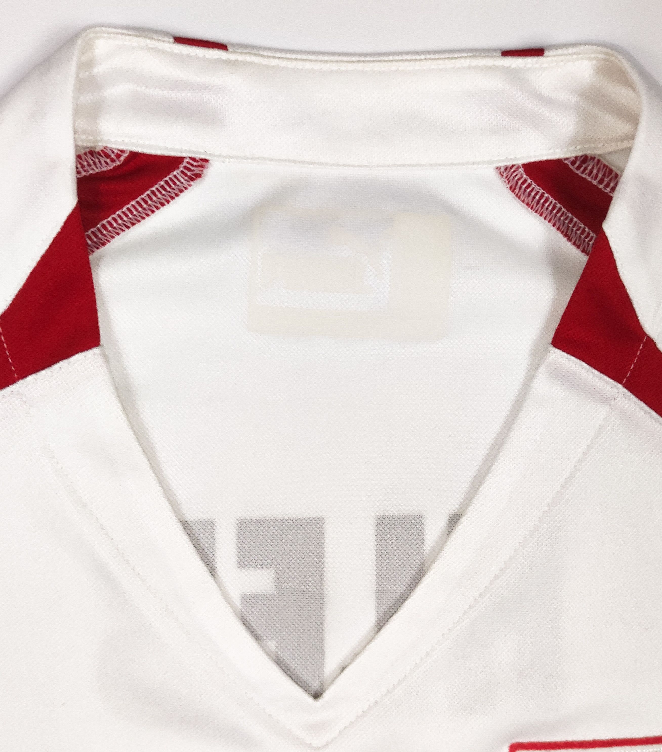 Puma Aleksandr Hleb #10 VFB Stuttgart 2009 2010 Puma Home Shirt Size US M / EU 48-50 / 2 - 3 Thumbnail