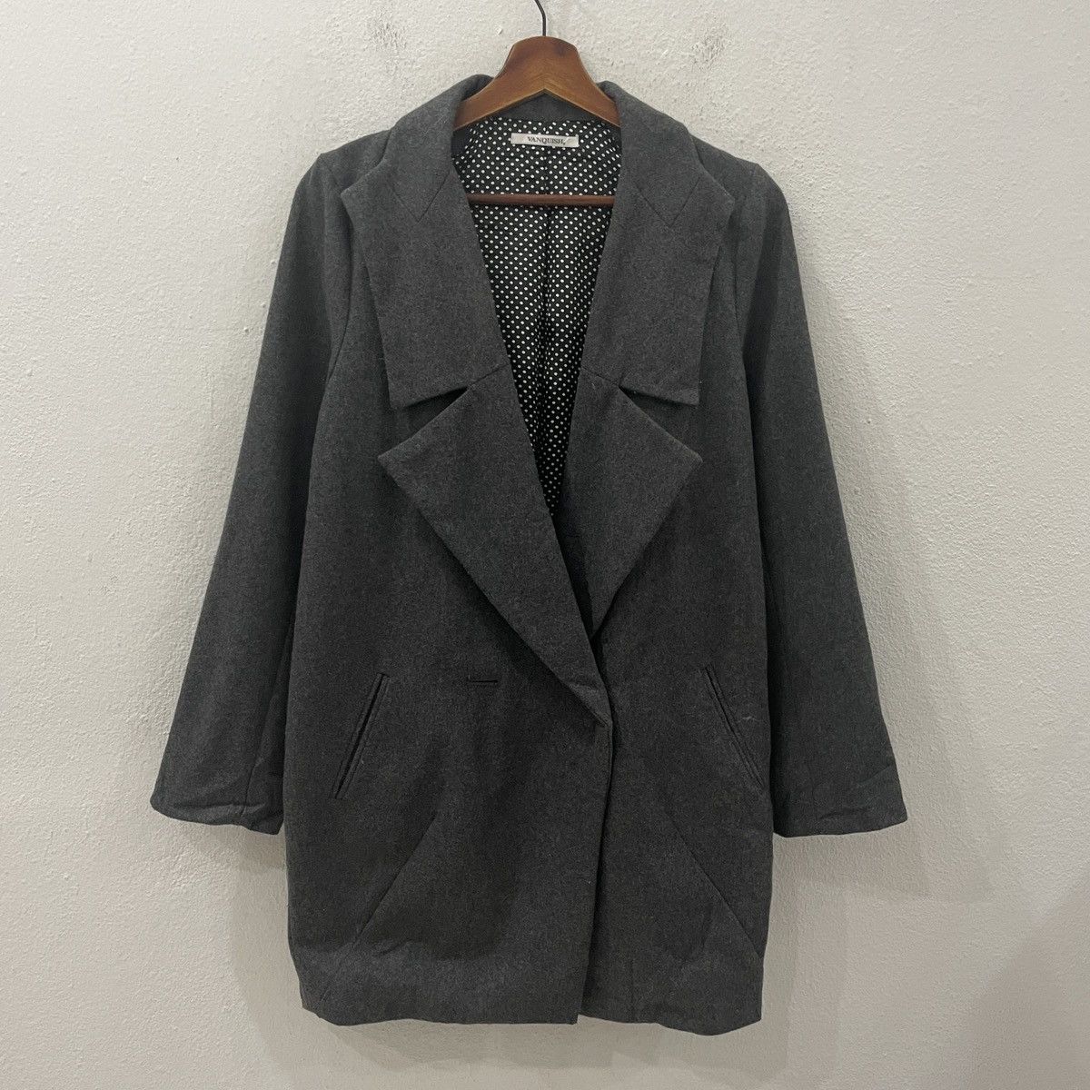 Vanquish Vintage Vanquish Coat Jacket Size M / US 6-8 / IT 42-44 - 1 Thumbnail