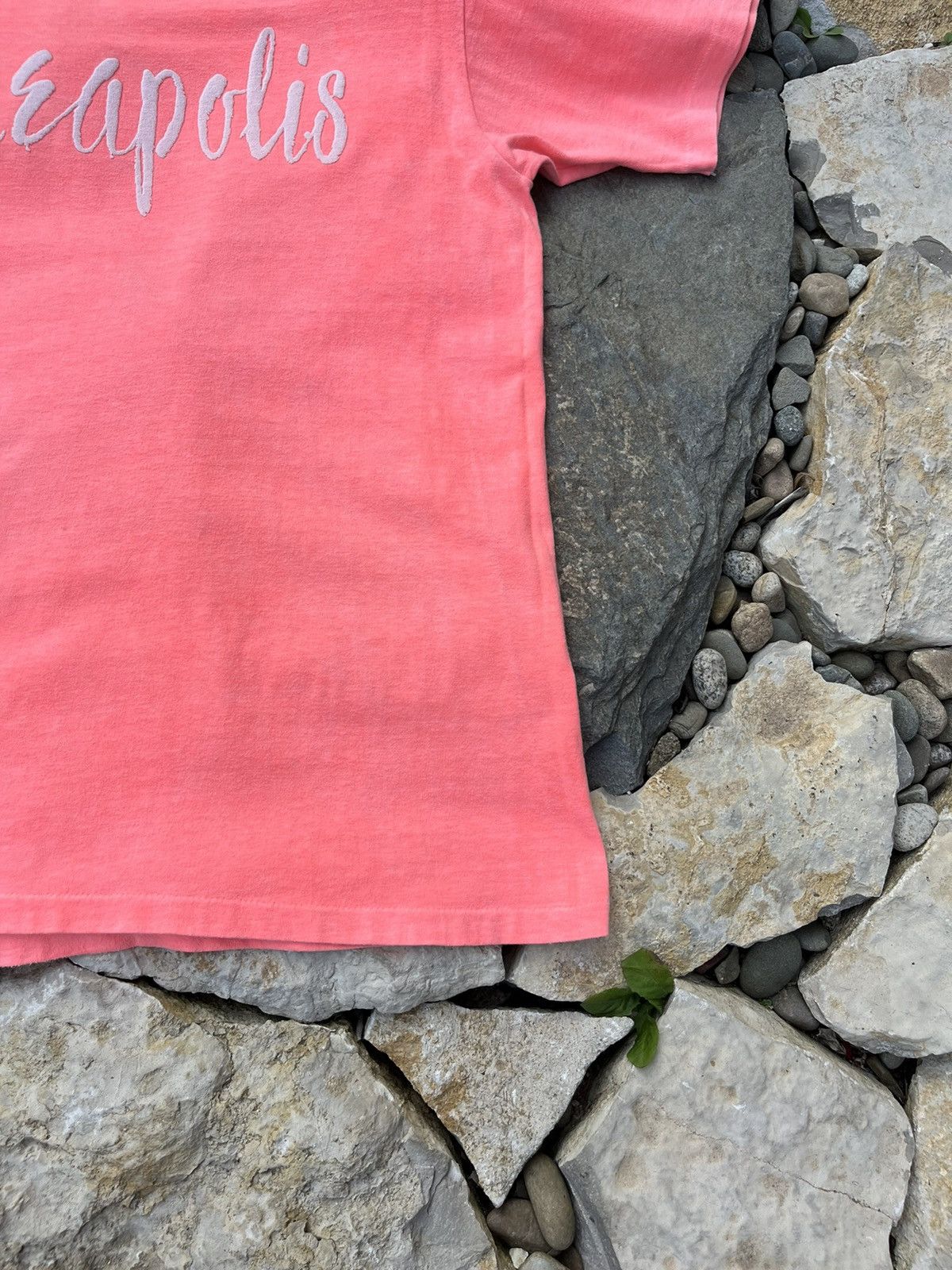 Hanes × Vintage Vintage 90s Hanes beefy tee Minneapolis y2k dyed t-shirt USA Size US L / EU 52-54 / 3 - 5 Thumbnail