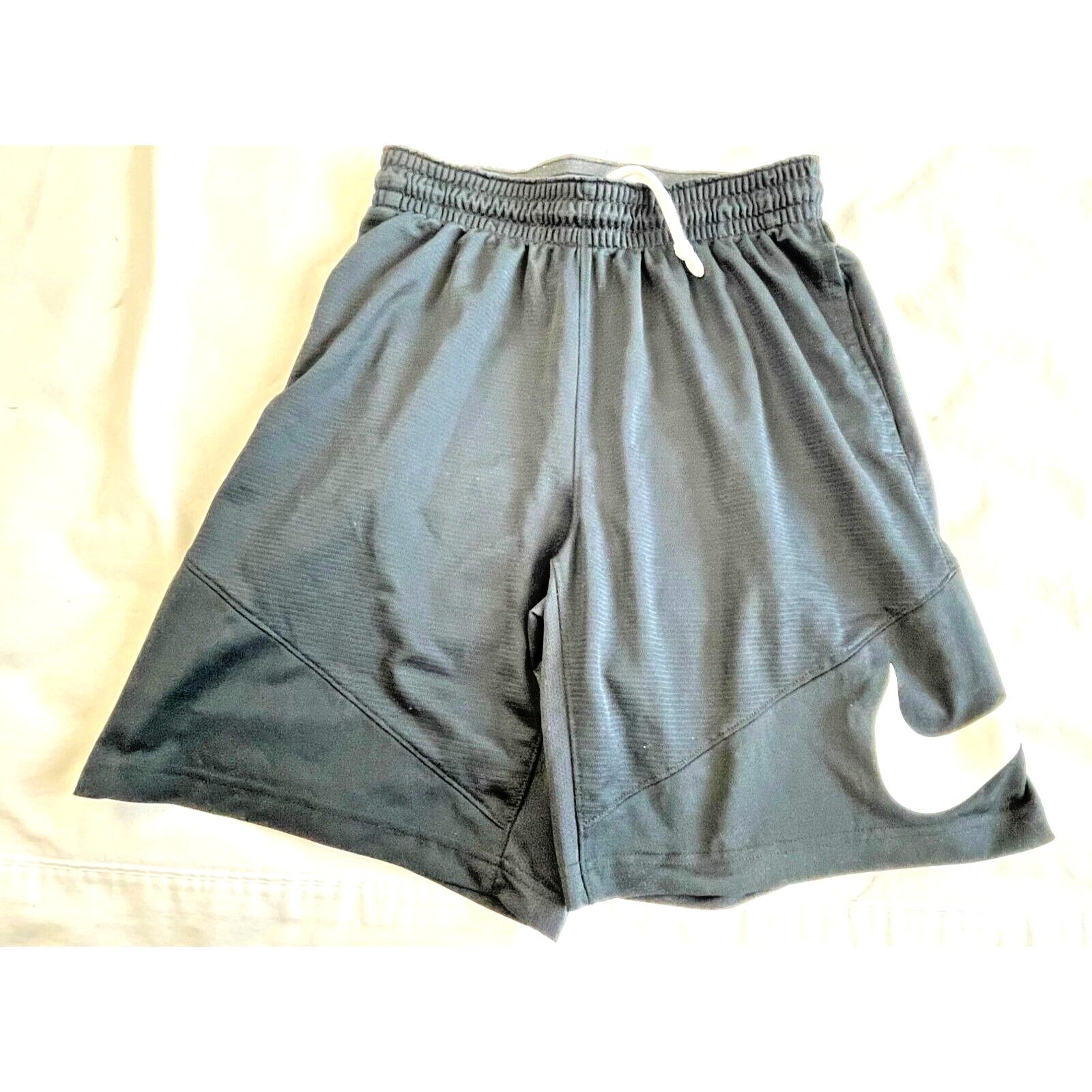 Nike Nike Boys Black Polyester Athletic Shorts Sz M Size US 36 / EU 52 - 1 Thumbnail
