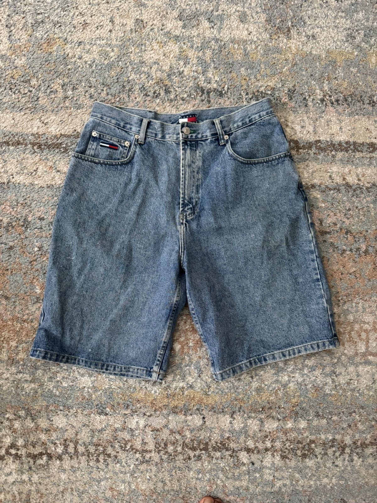 Tommy Hilfiger Tommy Hilfiger Relaxed Carpenter Denim Jean Shorts 34 Baggy Size US 34 / EU 50 - 2 Thumbnail