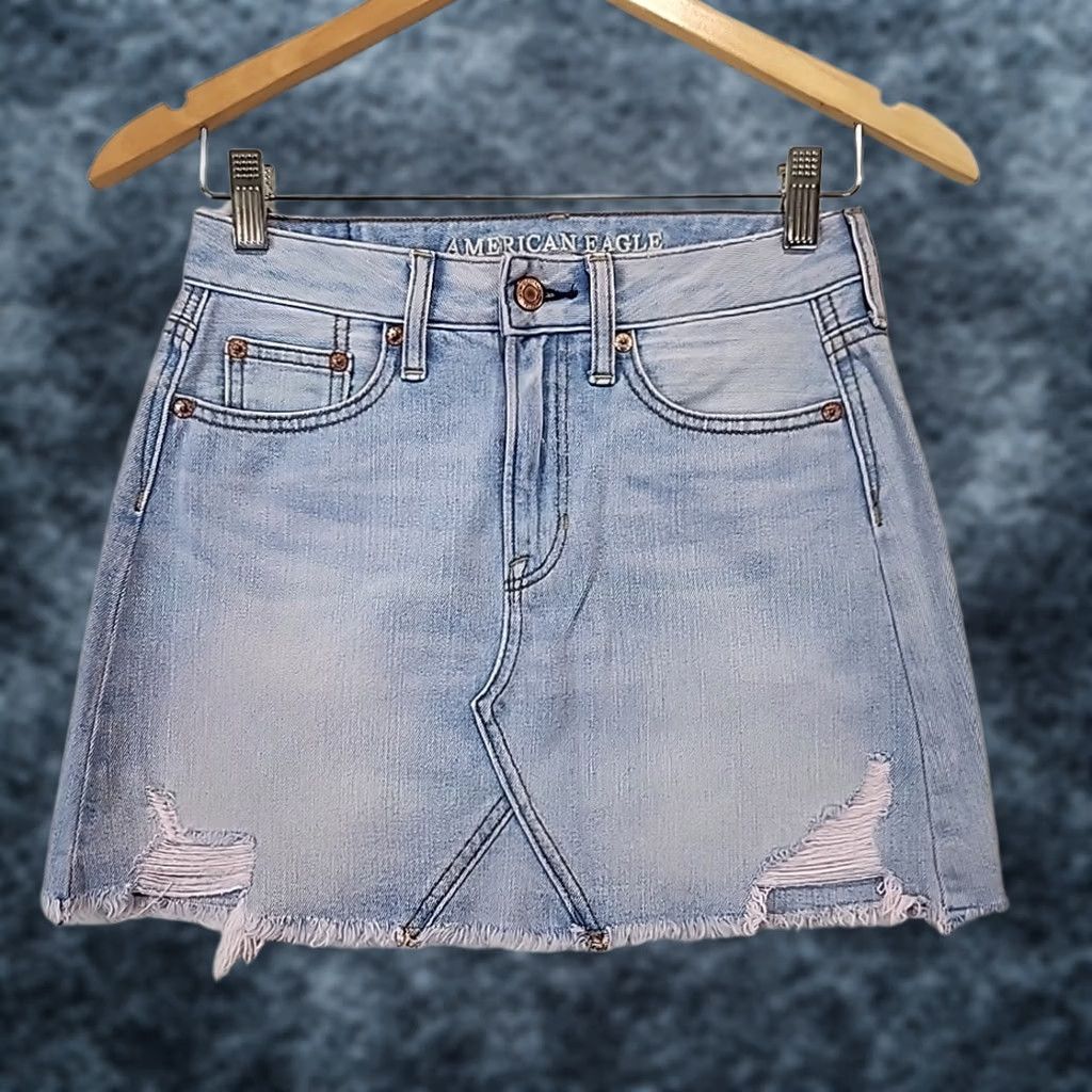 American Eagle Outfitters VINTAGE American Eagle Light Wash Distressed Denim Mini Skirt Womens Size 00 XS Blue Pocket Zip Front Short 90s style Womens Size 24" / US 00 / IT 34 - 1 Thumbnail