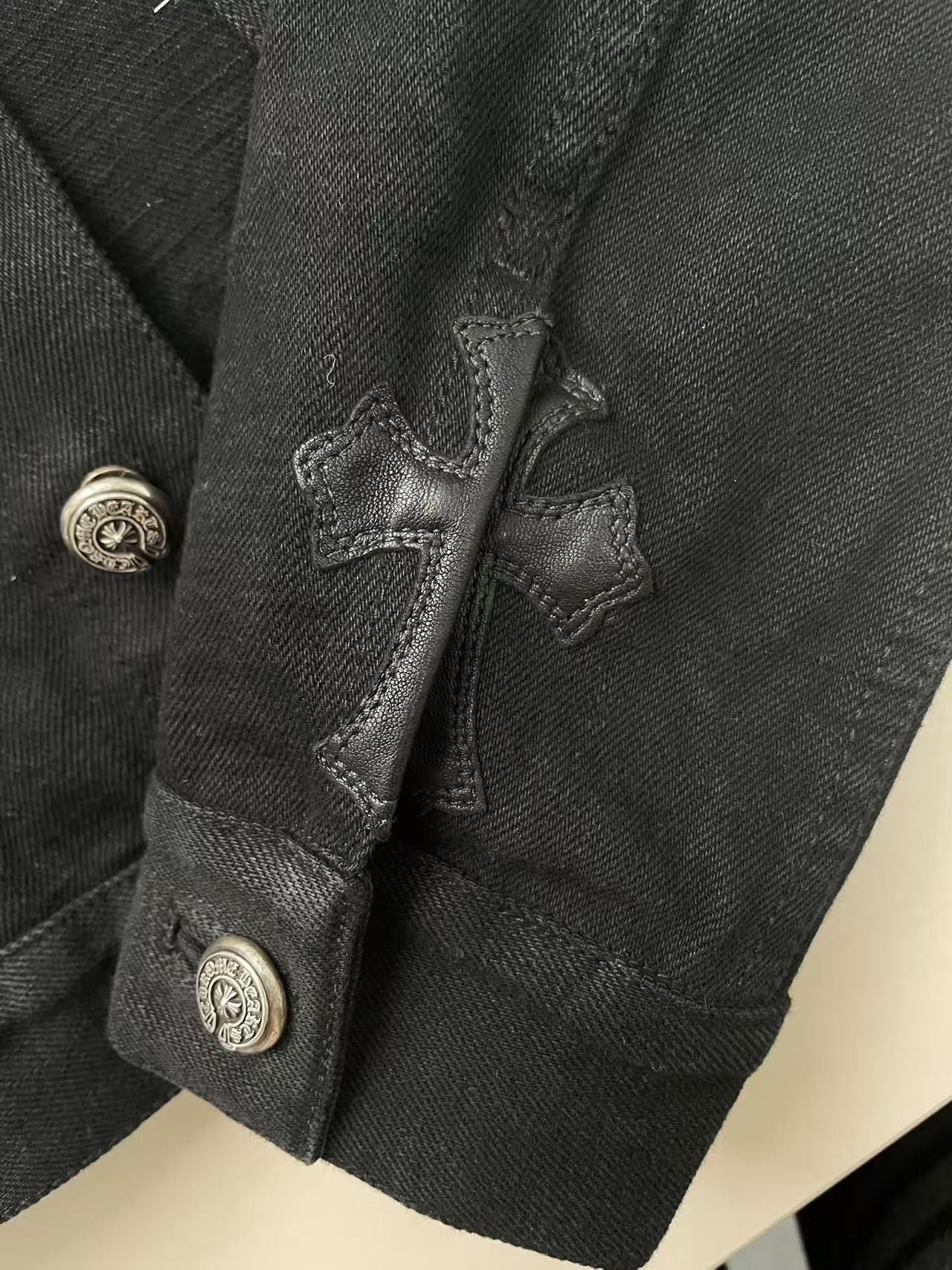 Chrome Hearts Chrome Hearts Cross Leather Patch Cropped Denim Jacket Size M / US 6-8 / IT 42-44 - 3 Thumbnail