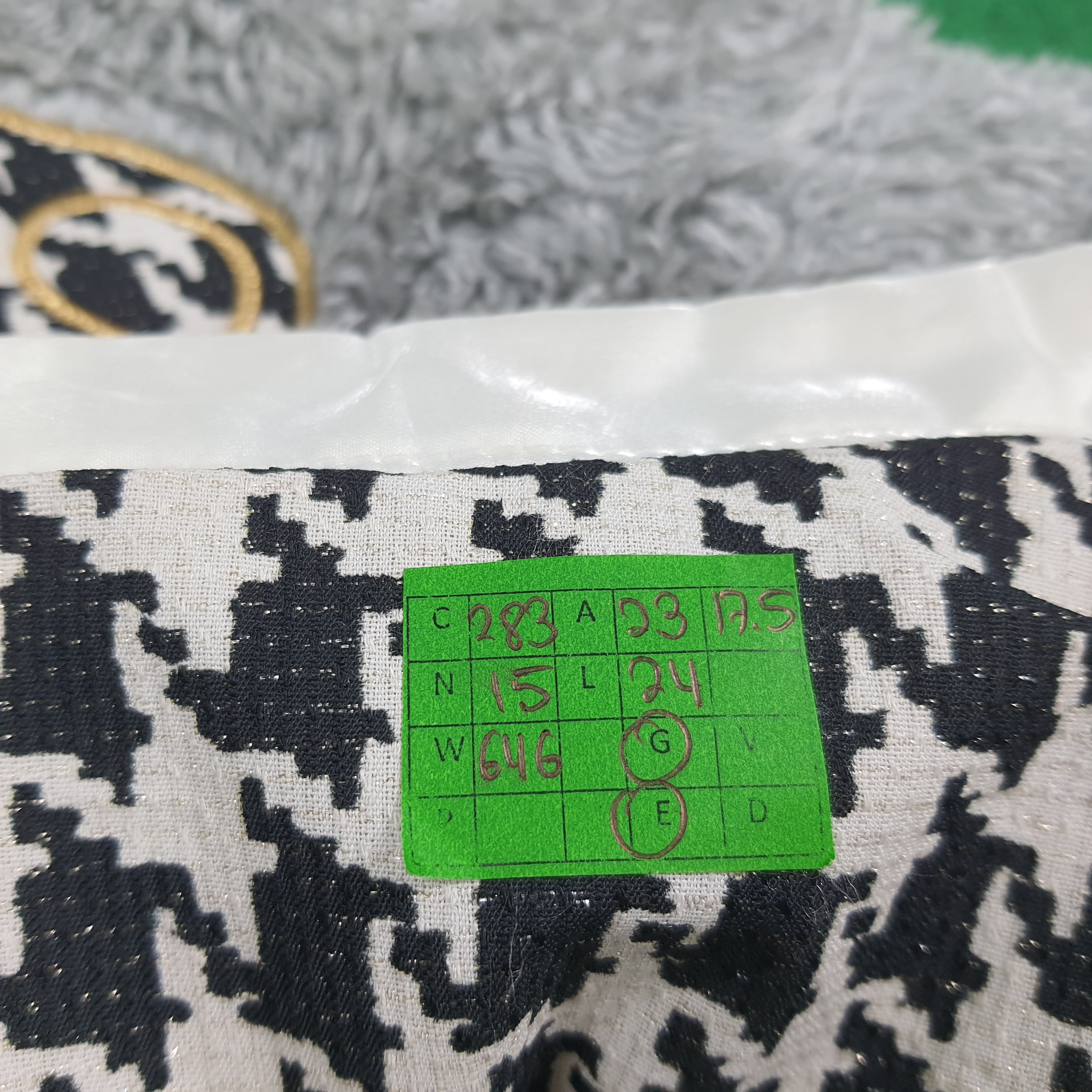 Ellesse Vintage Ellesse Reversible Fleece Vest Houndstooth C283N15 Size L / US 10 / IT 46 - 13 Thumbnail
