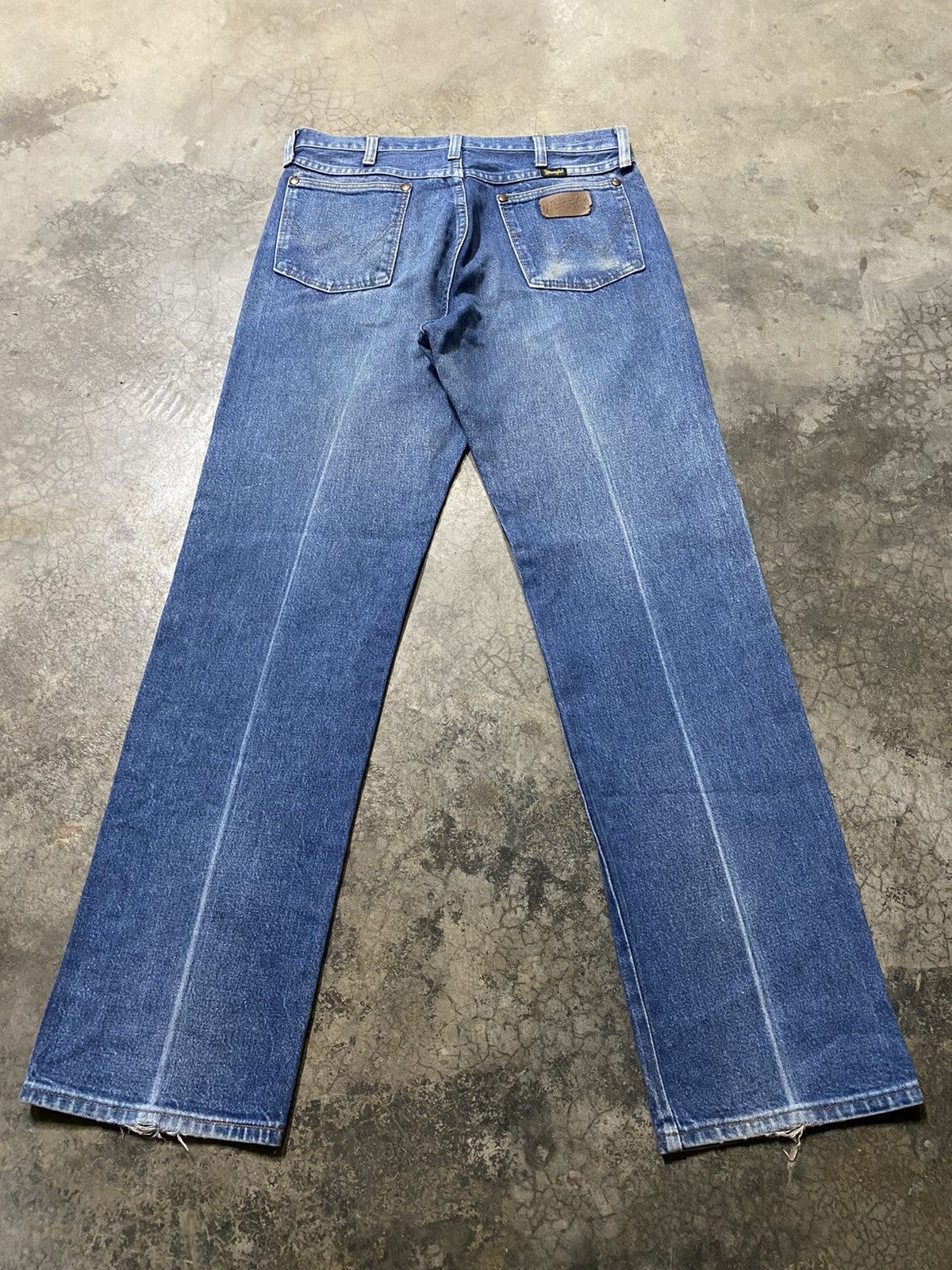 Vintage × Wrangler Jeans Vintage Wranglers Washed Blue Distressed Size US 30 / EU 46 - 1 Thumbnail