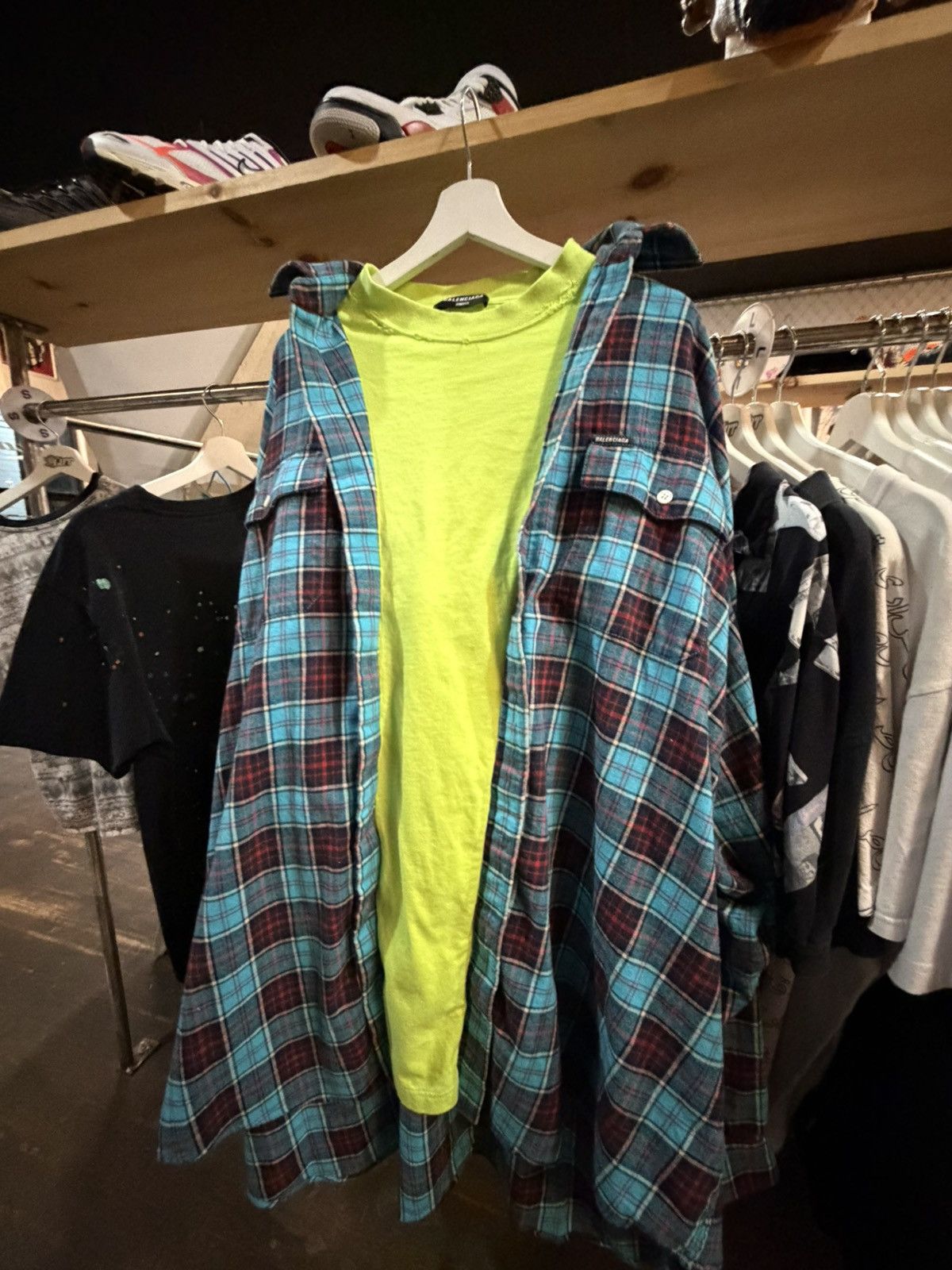 Balenciaga Balenciaga oversized flannel Size US L / EU 52-54 / 3 - 1 Thumbnail