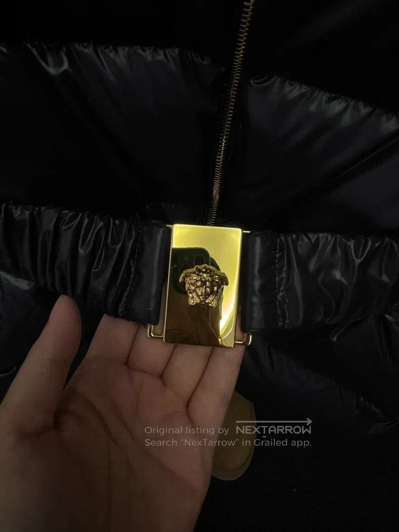 Versace Versace Women's down jackets Size S / US 4 / IT 40 - 4 Thumbnail