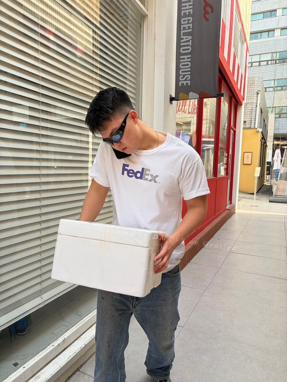Vintage Vintage 90s FedEx Short Sleeve T-shirt Size US M / EU 48-50 / 2 - 1 Thumbnail