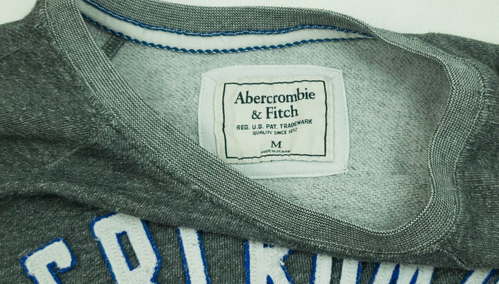 Abercrombie & Fitch Abercrombie & Fitch womens sweatshirt size S PLUS Size S / US 4 / IT 40 - 4 Thumbnail