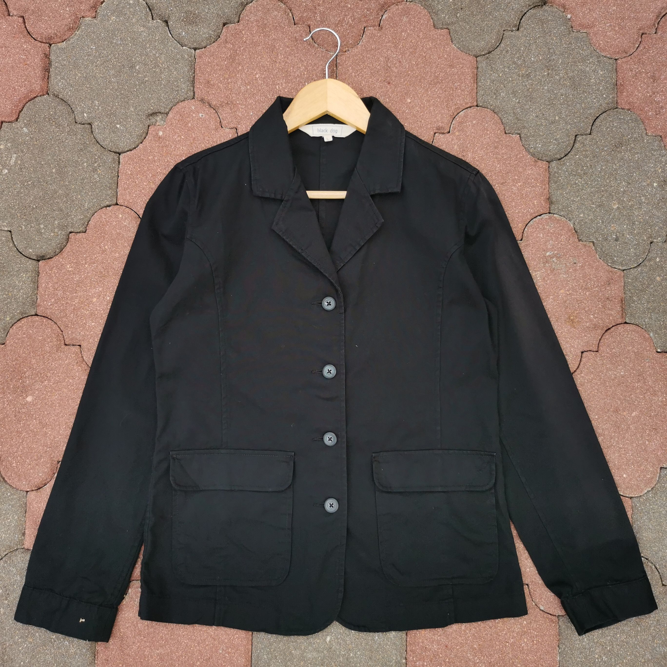 Black Dog Simple Plain Black