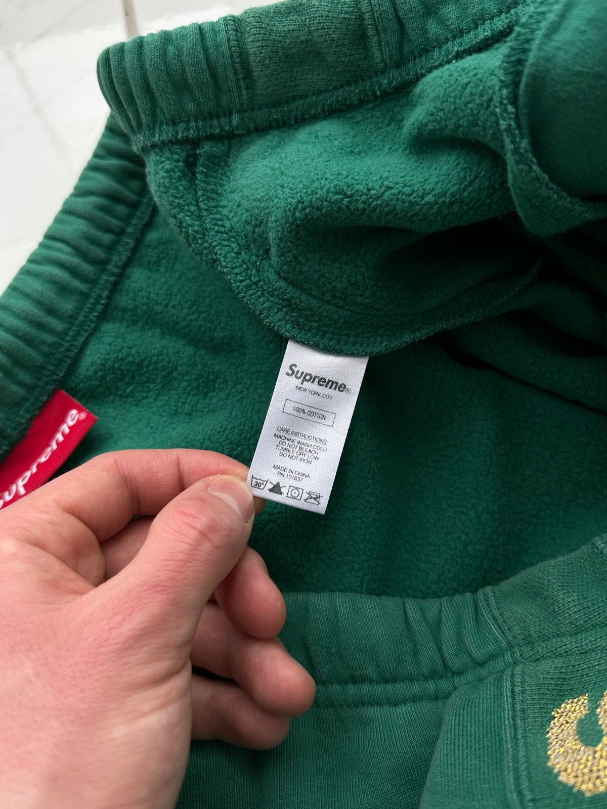 Supreme Supreme Green Sweatpants Size US 34 / EU 50 - 10 Thumbnail