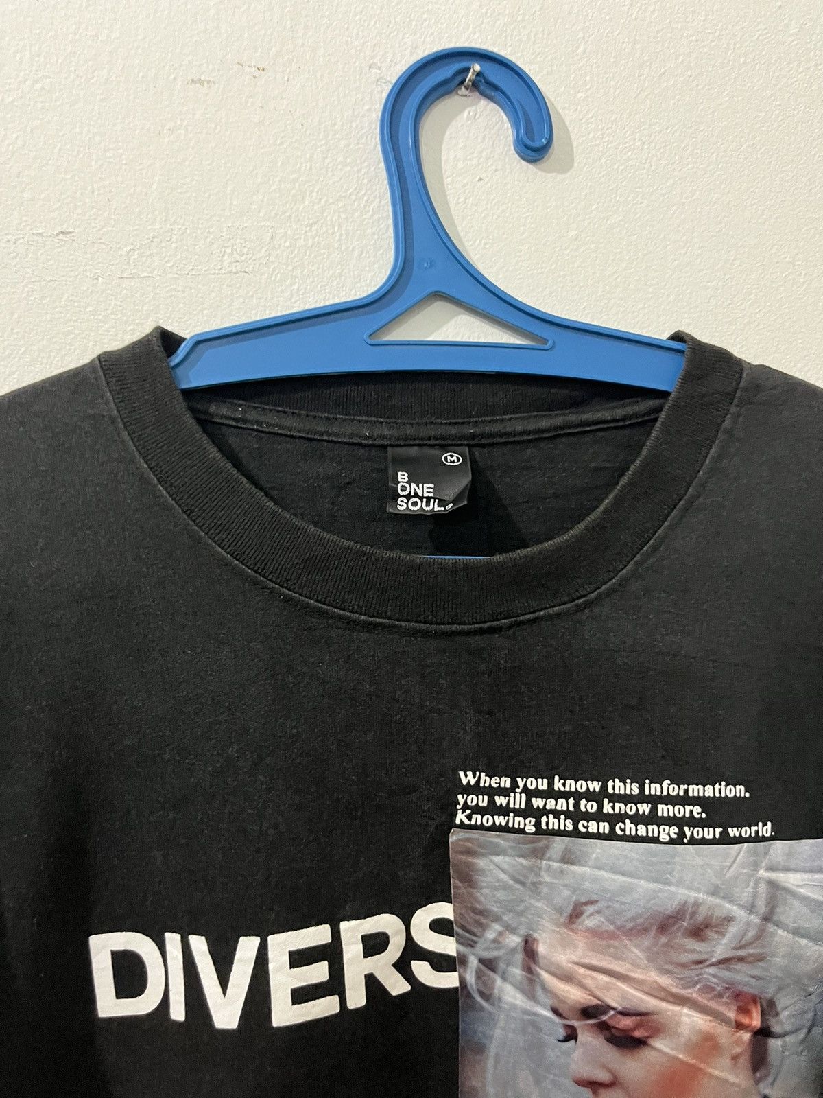 Japanese Brand 💥B ONE SOUL DIVERS SOLIDARITY ARTISTS PHOTO TEE SHIRTS Size US L / EU 52-54 / 3 - 10 Thumbnail
