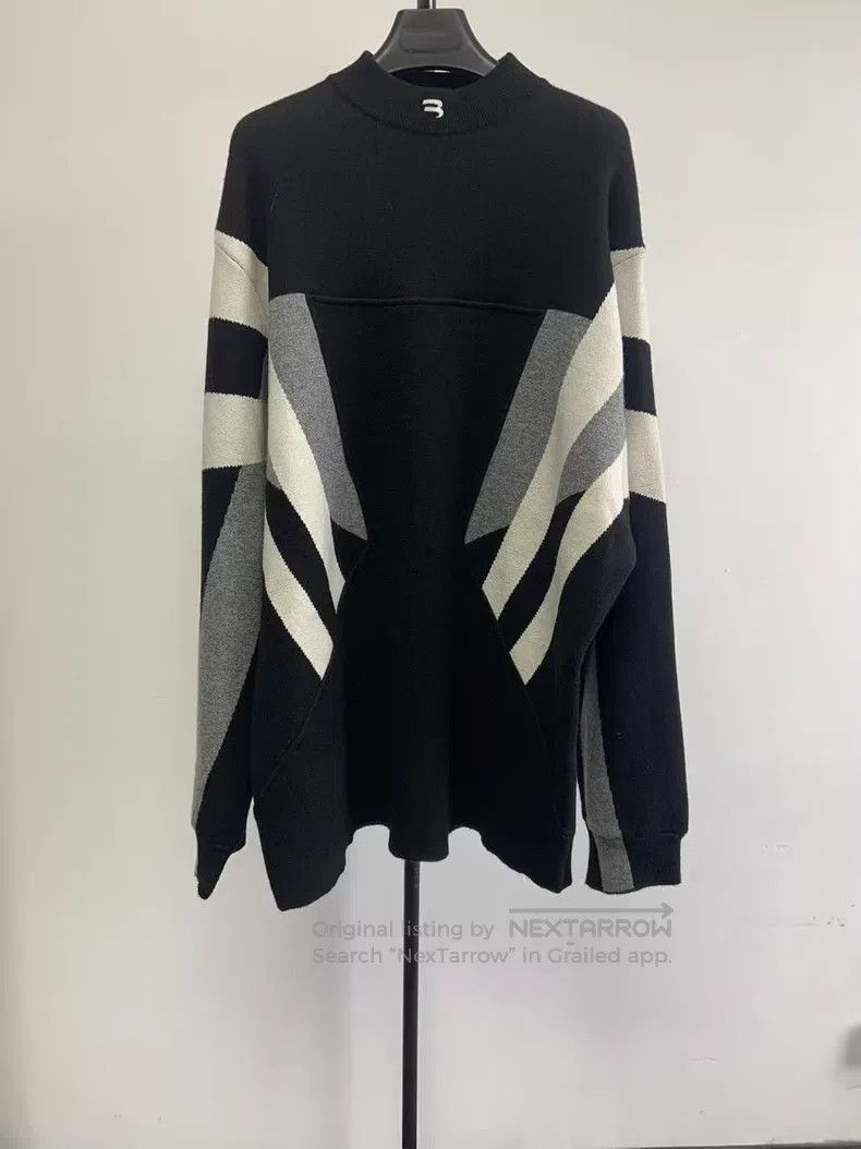Balenciaga Balenciaga Half High Neck Cashmere Sweater - Black, White, Size US S / EU 44-46 / 1 - 1 Thumbnail