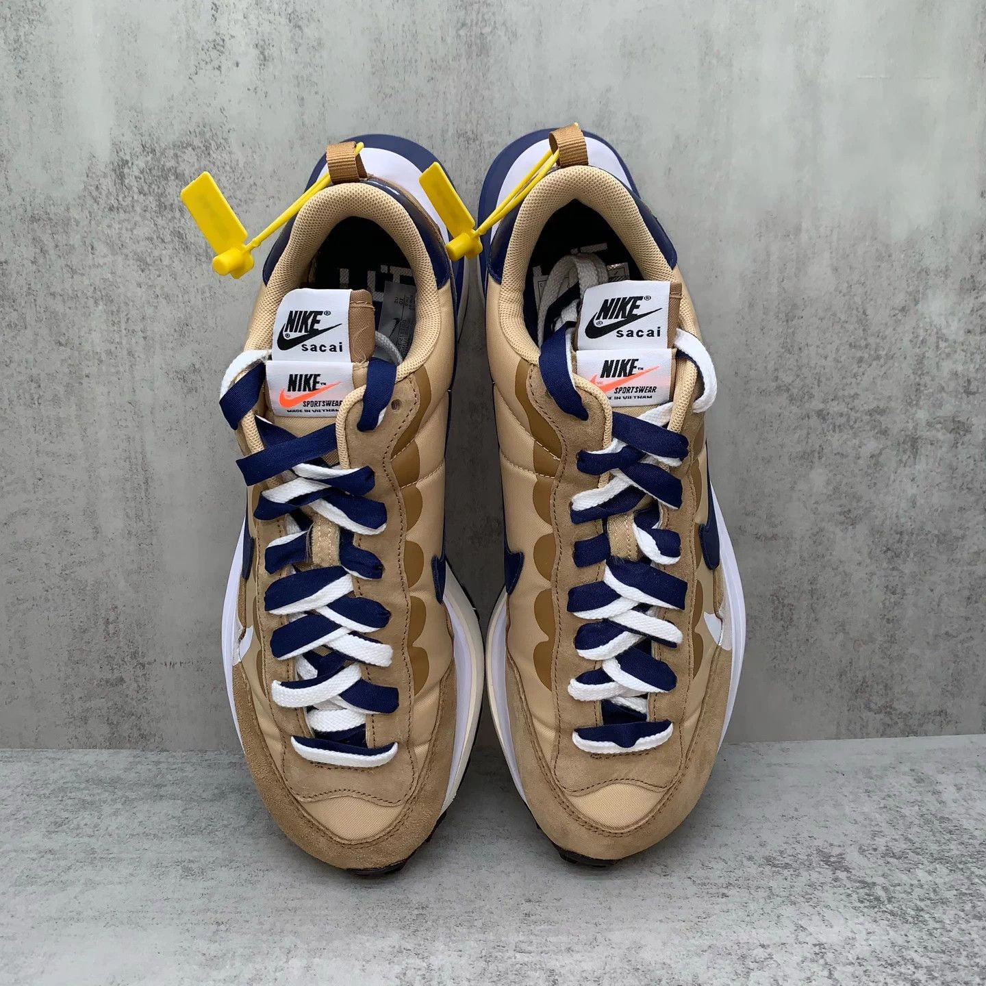 Nike Sacai x Nike VaporWaffle Sesame Khaki EUR 44 Size US 11 / EU 44 - 6 Thumbnail