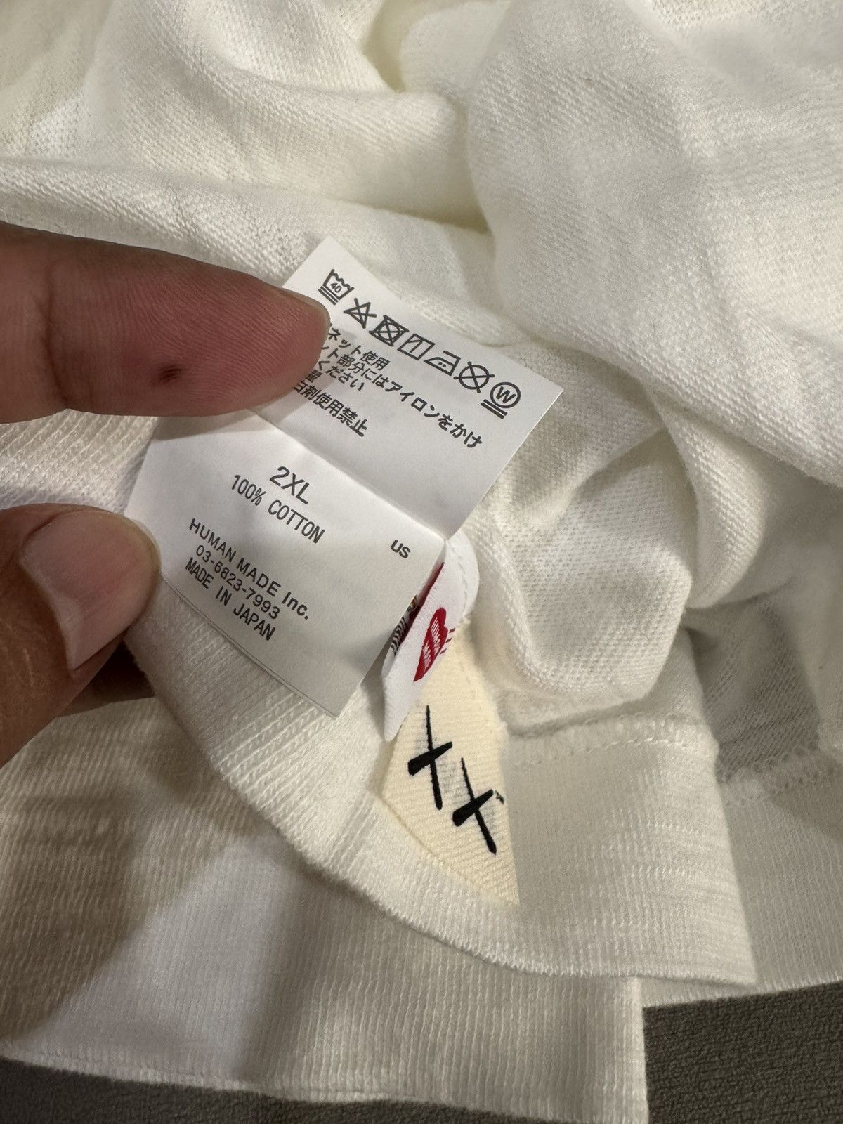 Human Made × Kaws Human made "Kaws Holiday" Limited Thailand Size US XXL / EU 58 / 5 - 10 Thumbnail