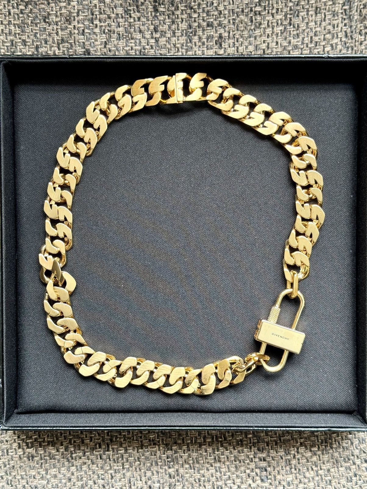 image of Givenchy Mmw Lock 4G Chain Gold Necklace 1250€, Men's
