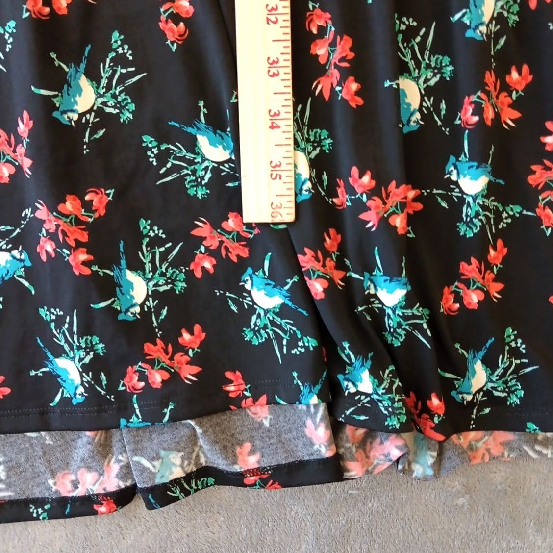 Vintage LuLaRoe Maxi Skirt Small Black Floral Long Pull On Ladies Regular S Black Polyester Spandex Stretch Floral Birds Long Size 28" / US 6 / IT 42 - 5 Thumbnail