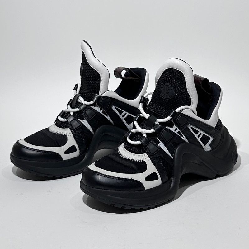 Louis Vuitton Black and White Running Shoes 0089